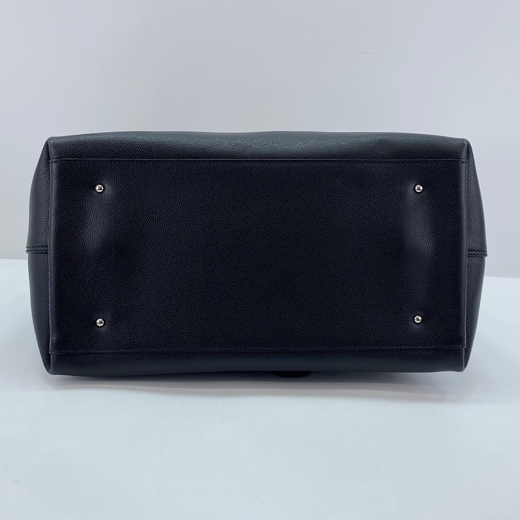 Salvatore Ferragamo Black Tote Bag (Pre-Owned)