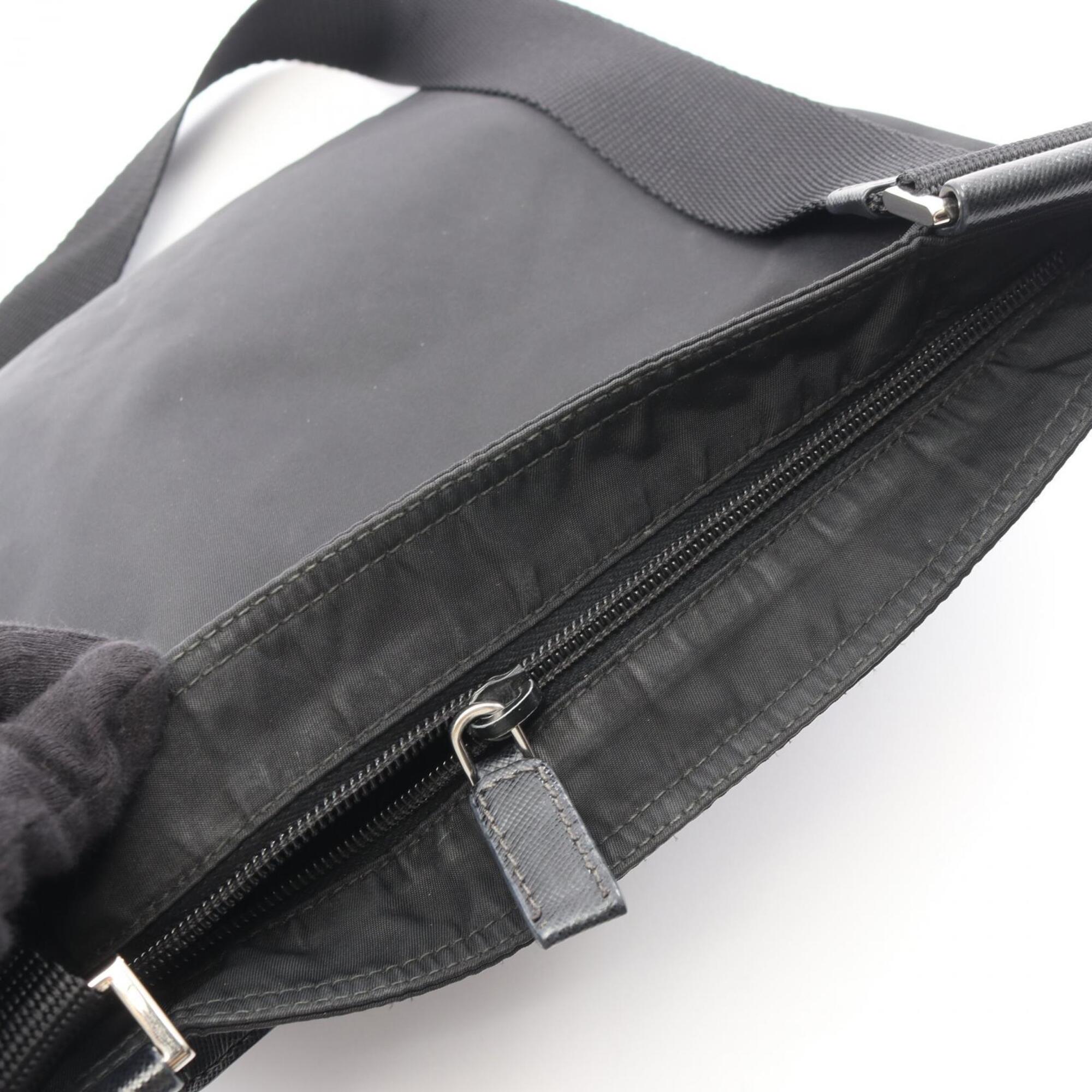 Prada Black Nylon Leather Handbag Shoulder Bag (Pre-Owned)