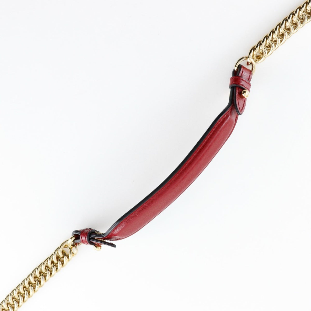Fendi Red Color Leather Shoulder Bag (Pre-Owned)