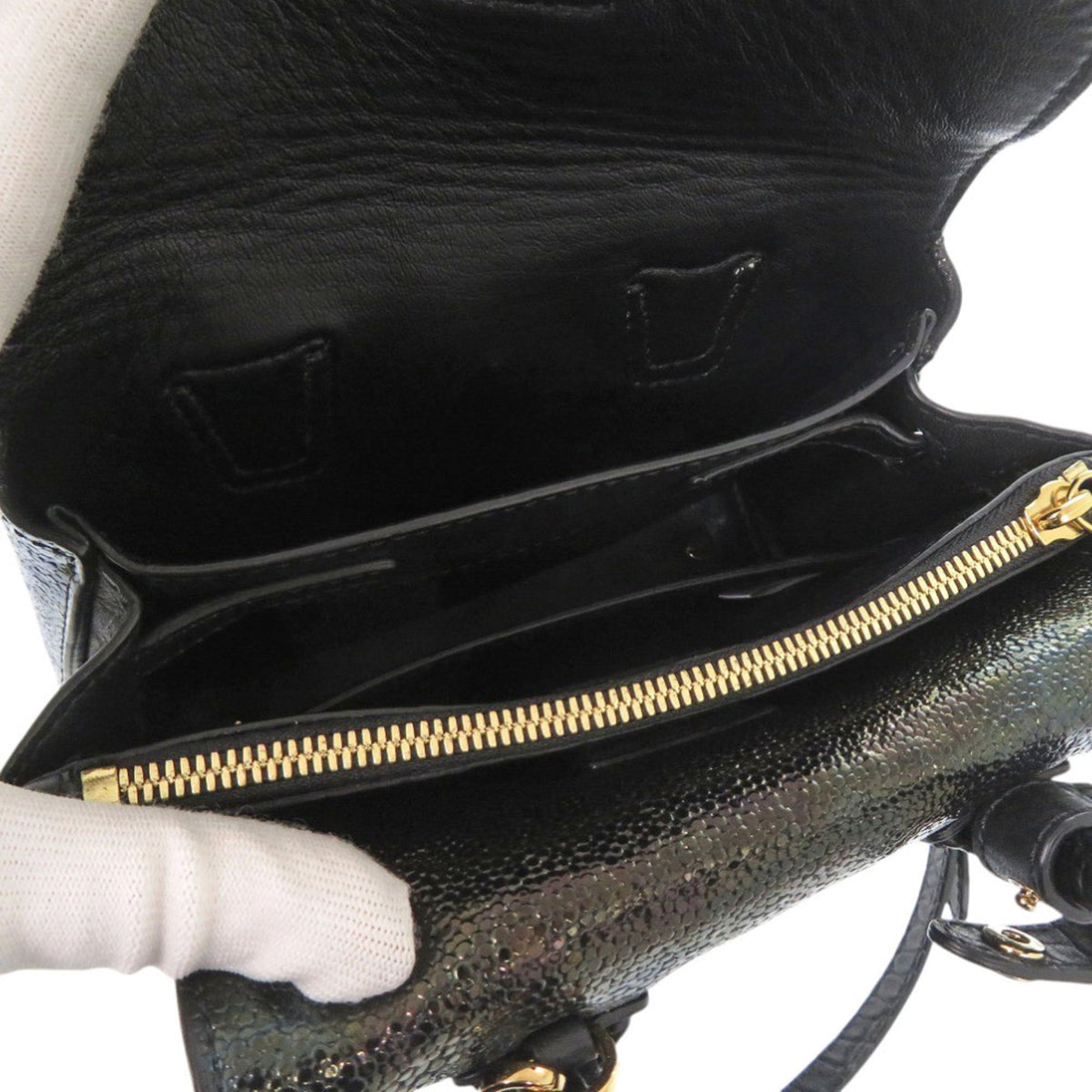 Mcm Black Patent Leather Handbag (Pre-Owned)