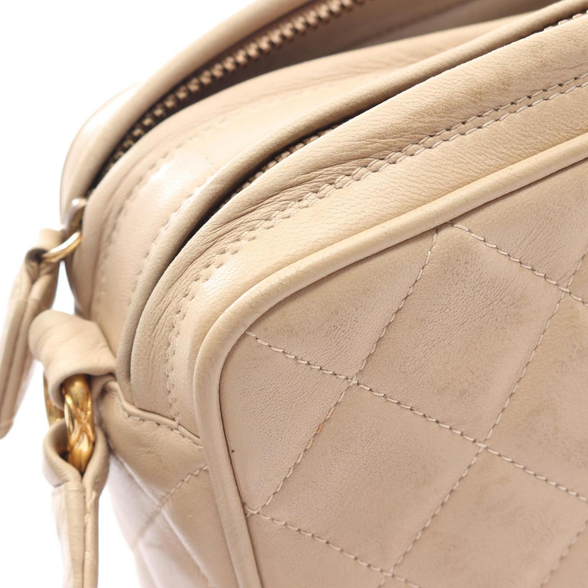 Chanel Beige Leather Handbag Shoulder Bag (Pre-Owned)