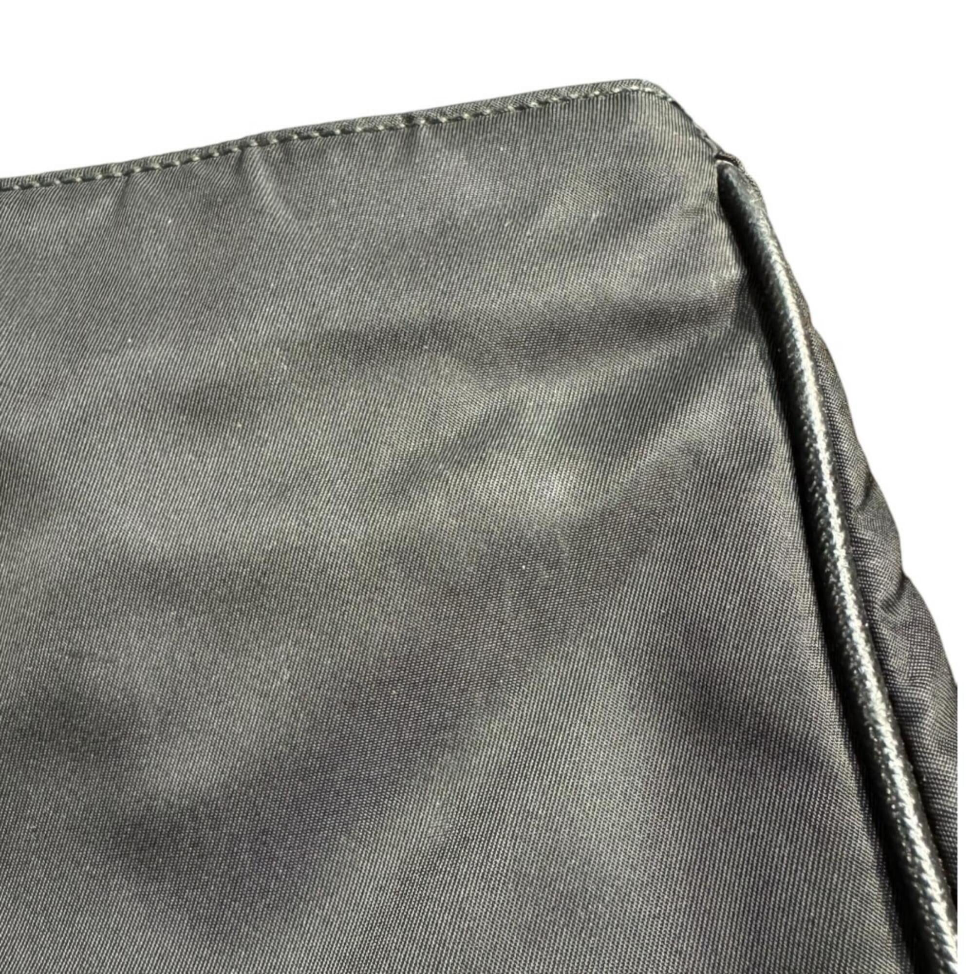 Prada Black Nylon Shoulder Bag (Pre-Owned)