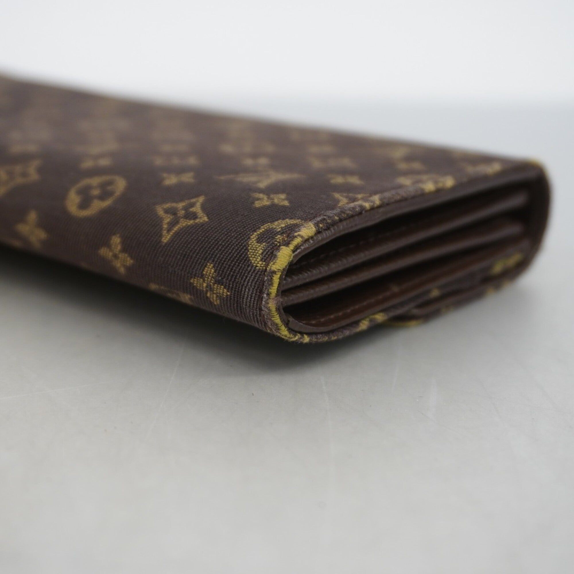 Louis Vuitton Ebene Long Wallet (Bi-Fold) (Pre-Owned)