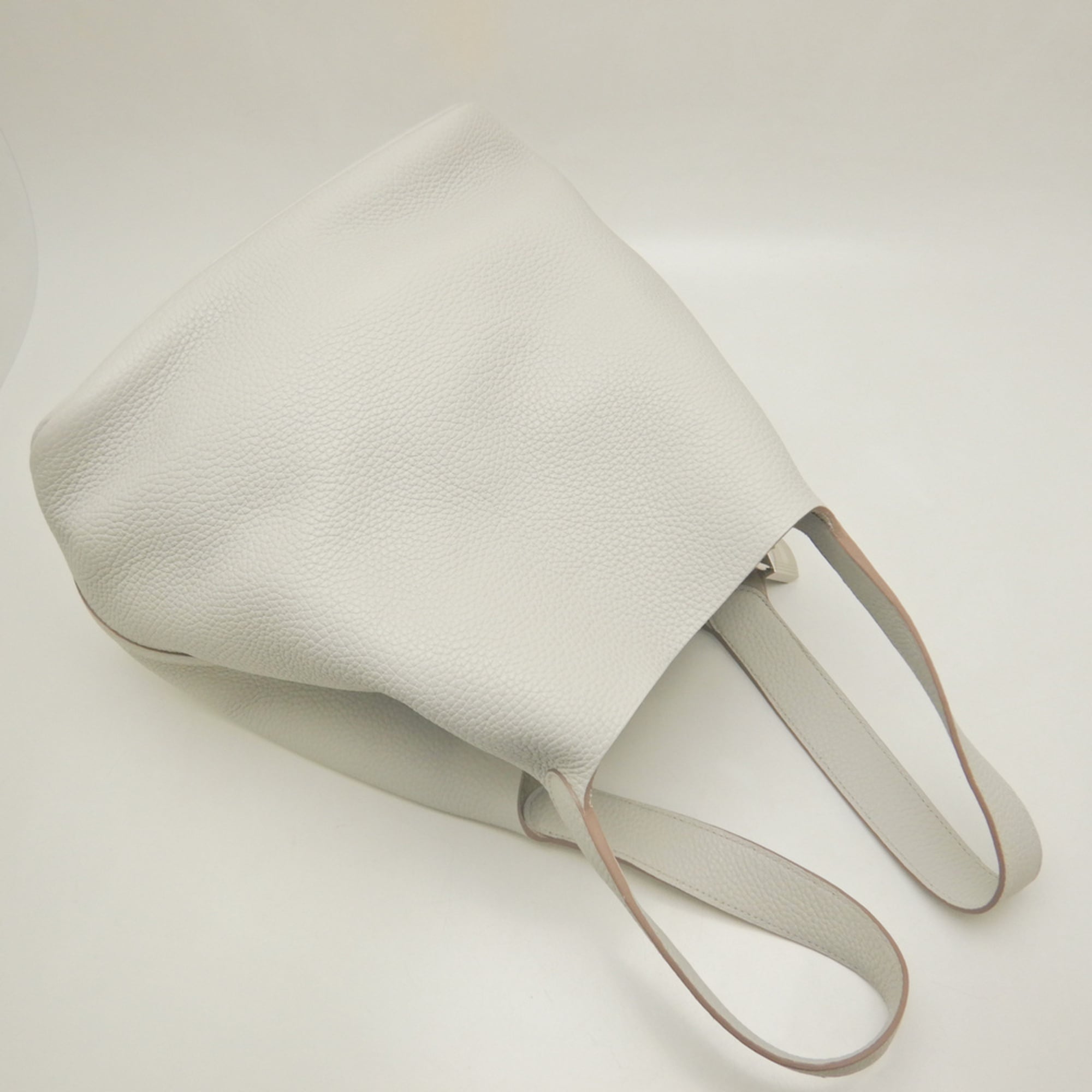 Hermes Pearl White White Taurillon Clemence Leather Handbag (Pre-Owned)