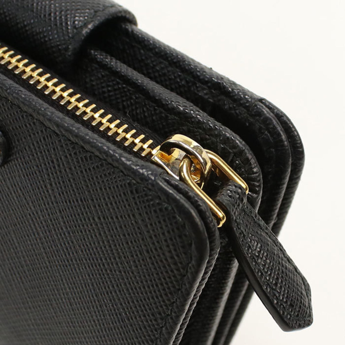 Prada Black Leather Wallet (Bi-Fold) (Pre-Owned)