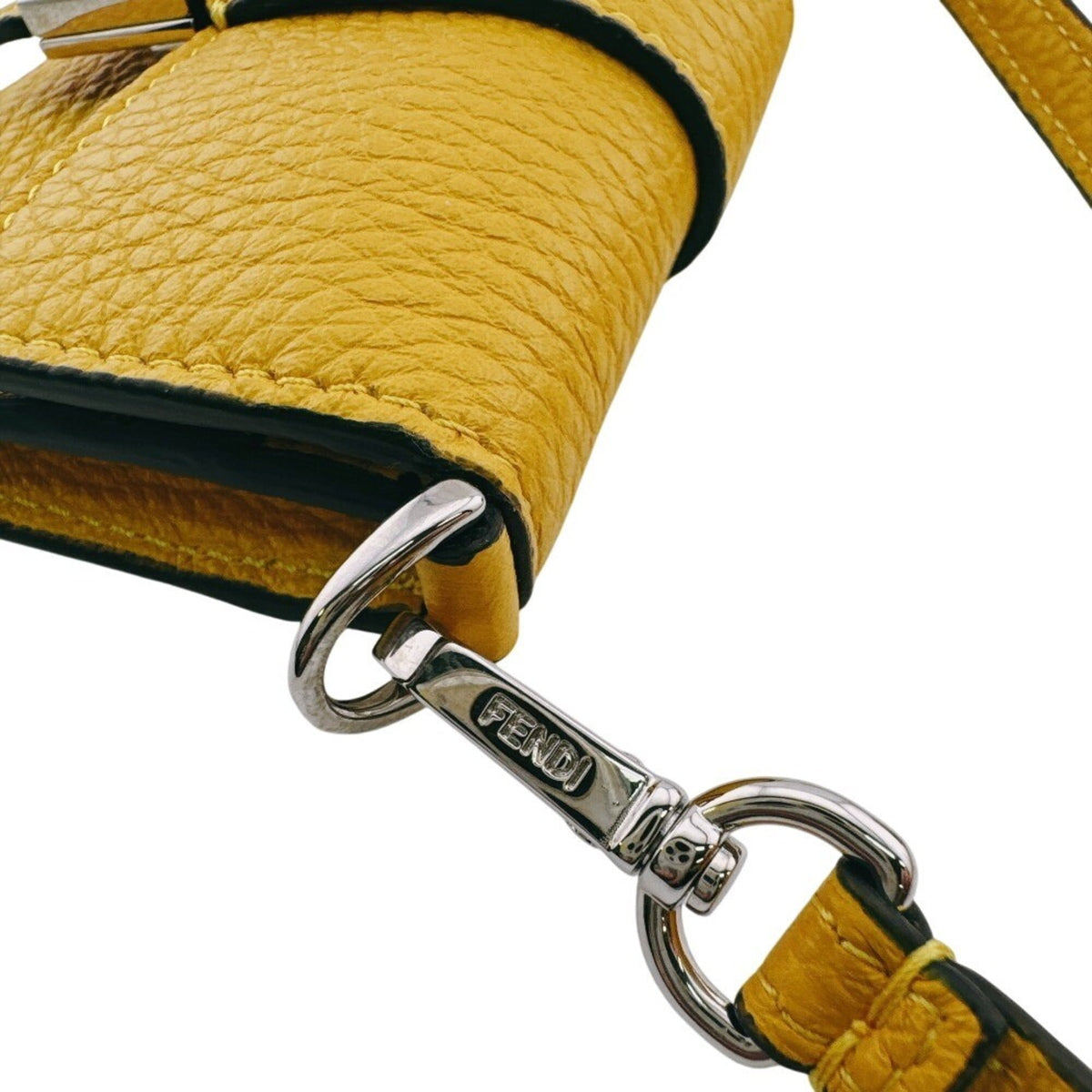Fendi Baguette Yellow Leather Shoulder Bag (Pre-Owned)