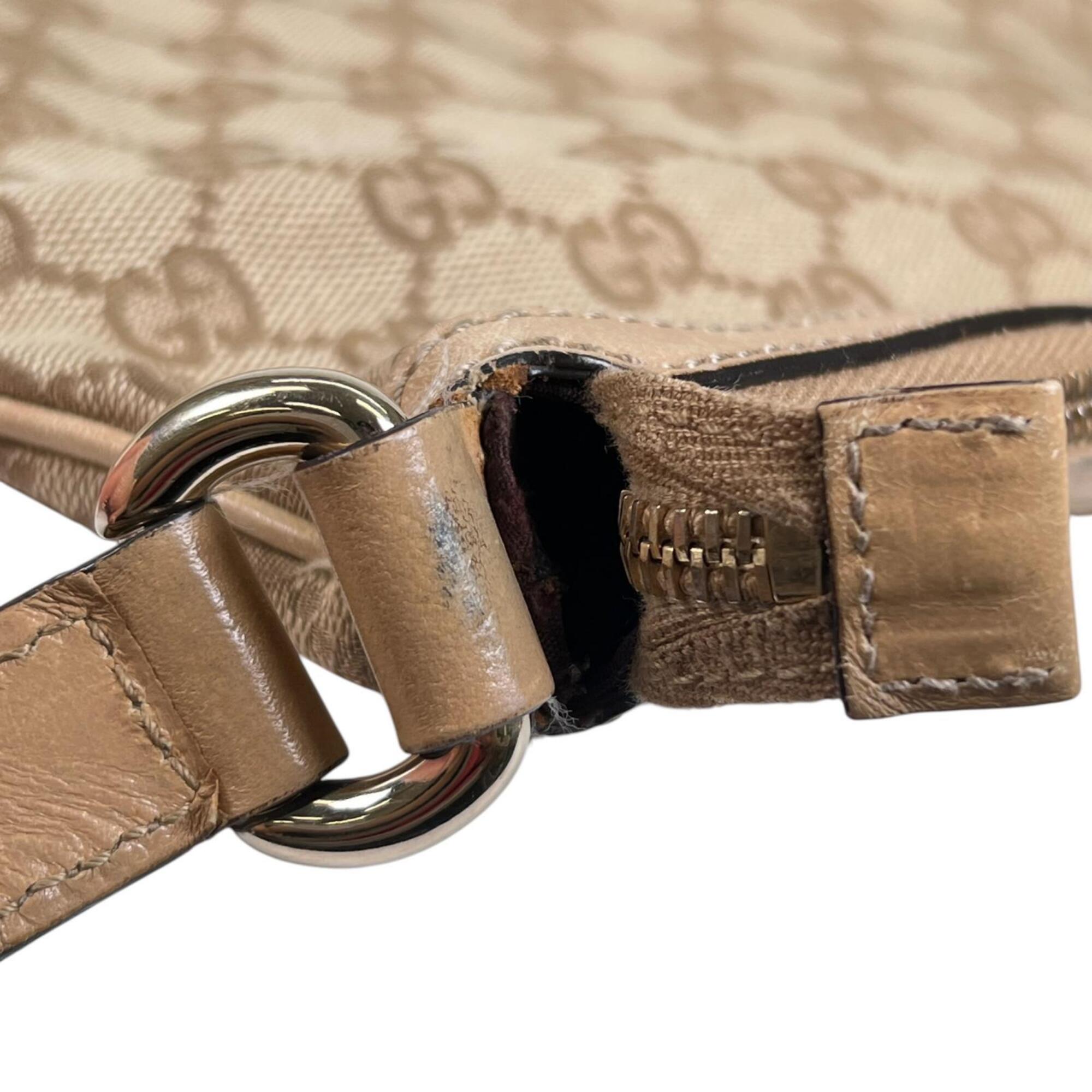 Gucci Beige Gg Canvas Shoulder Bag (Pre-Owned)