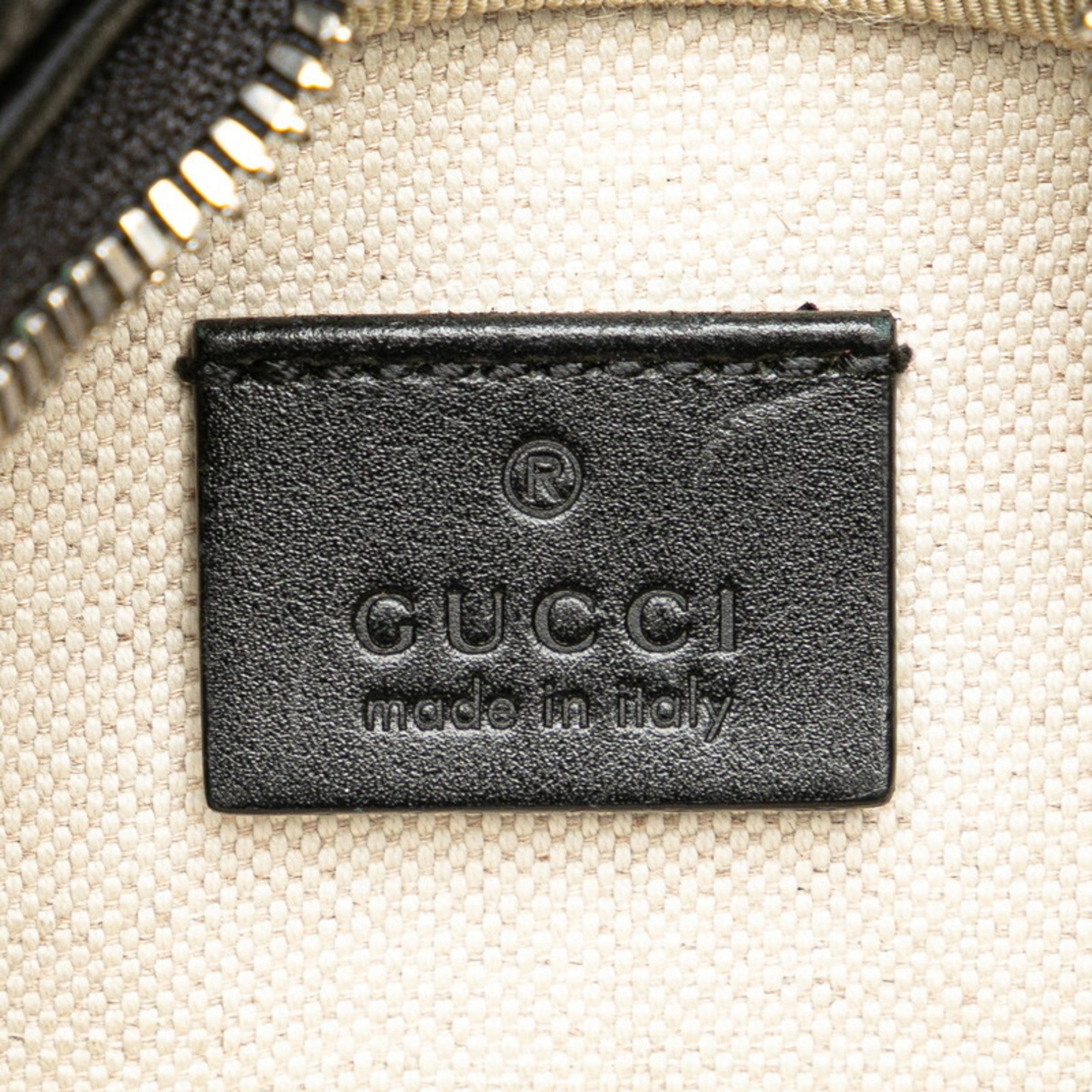 Gucci Black Leather Fanny Pack Sling Bag (Pre-Owned)