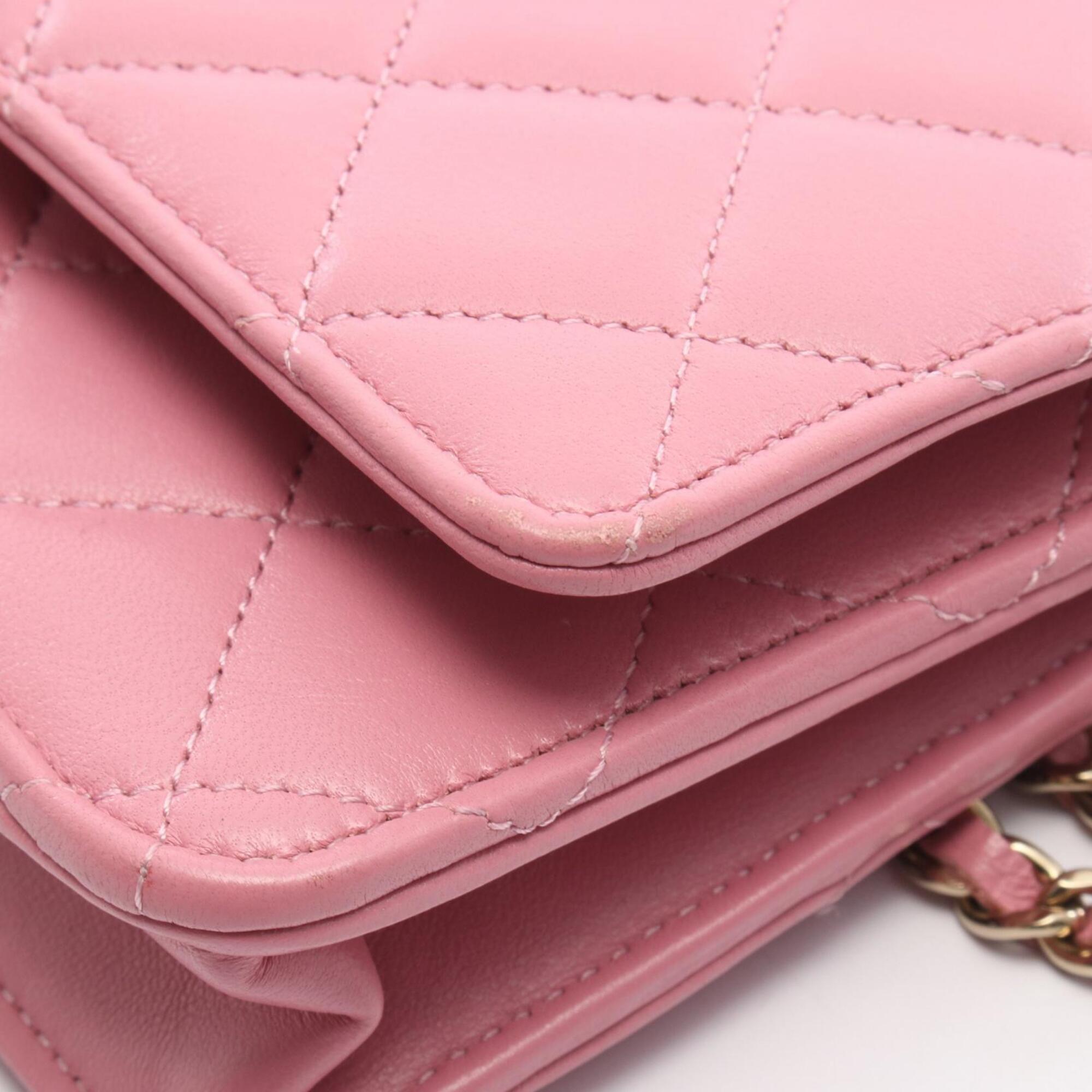 Chanel Matelasse Pink Leather Handbag Shoulder Bag (Pre-Owned)