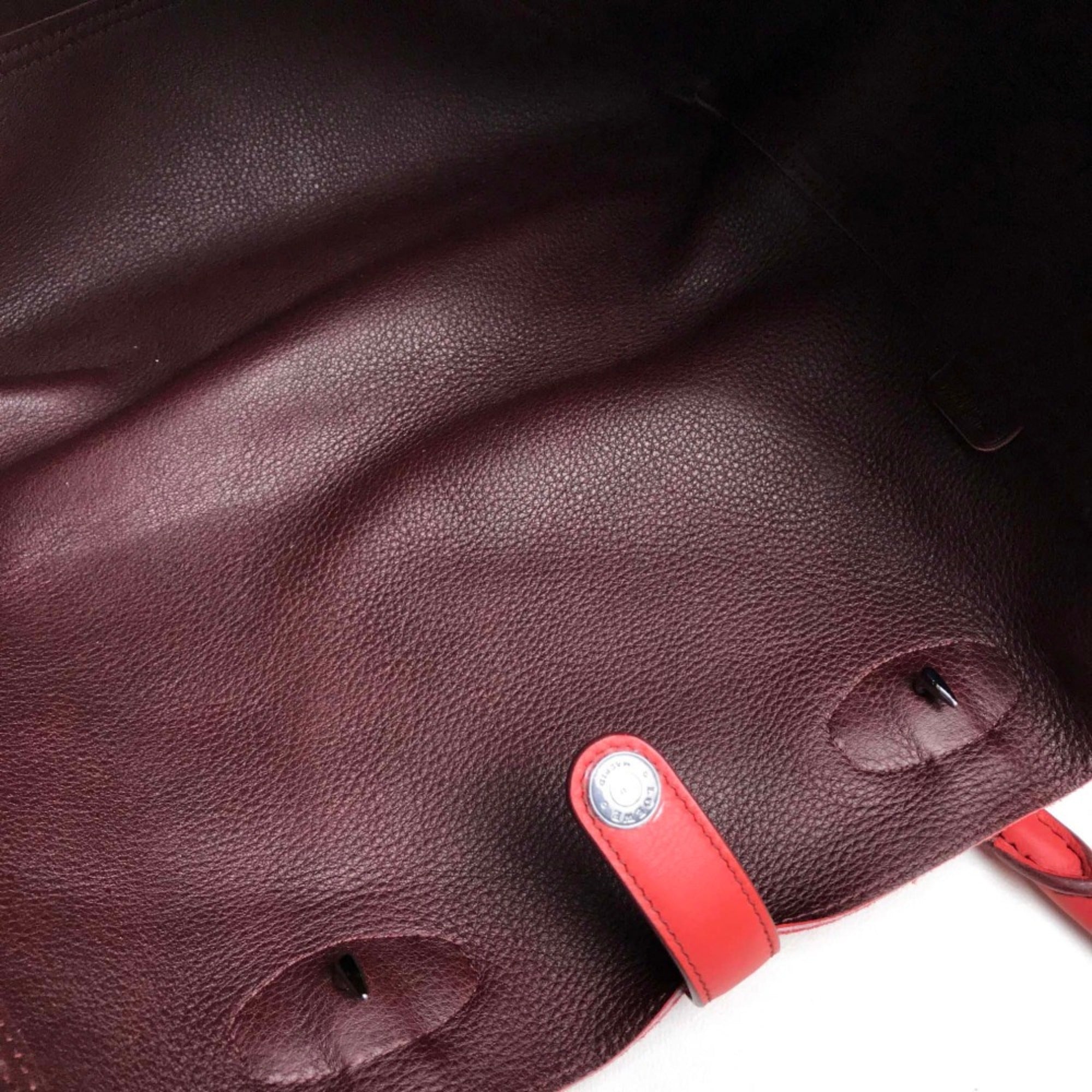 Loewe Red Leather Tote Bag (Pre-Owned)