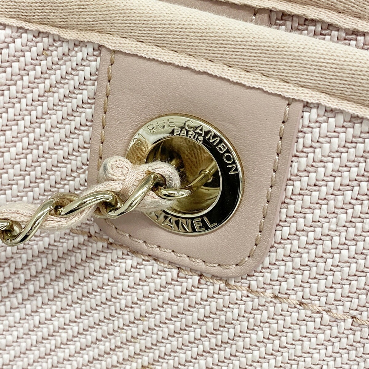 Chanel Pink Canvas Tote Bag (Pre-Owned)
