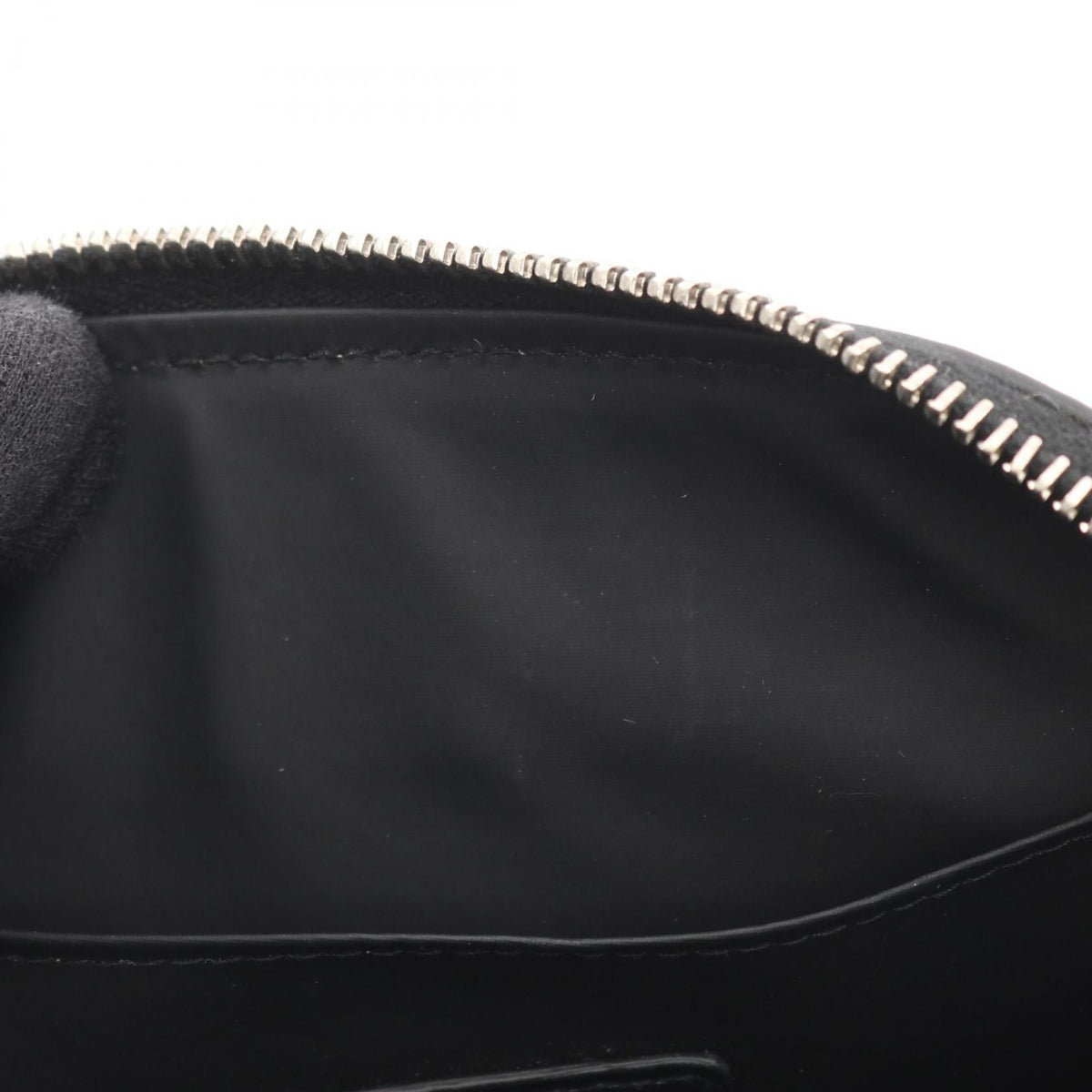 Yves Saint Laurent Black Leather Pouch (Pre-Owned)