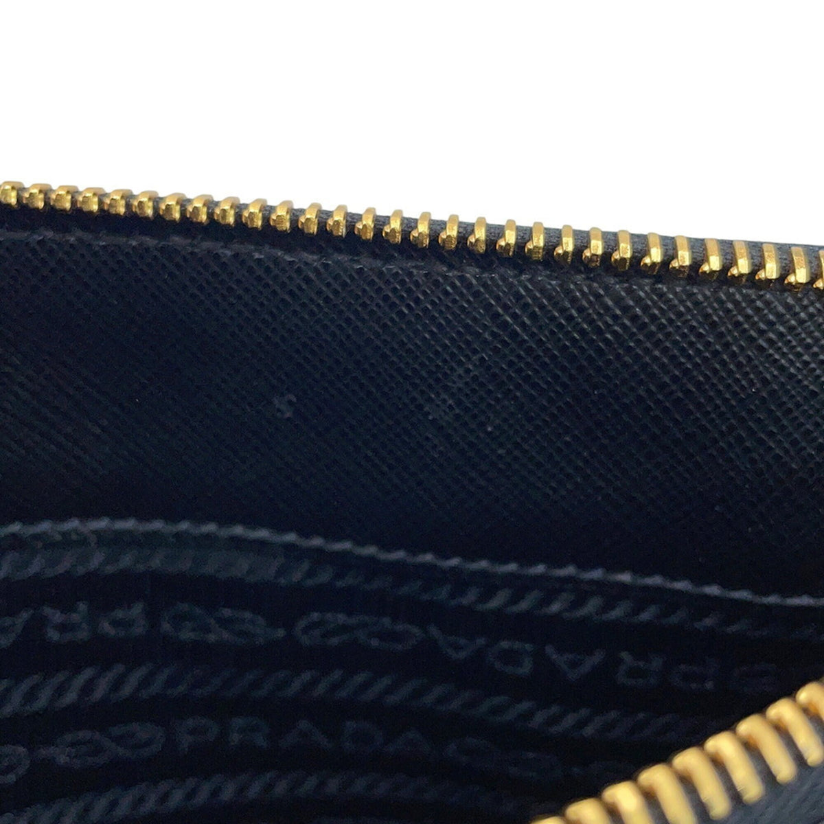 Prada Black Saffiano Handbag Shoulder Bag (Pre-Owned)