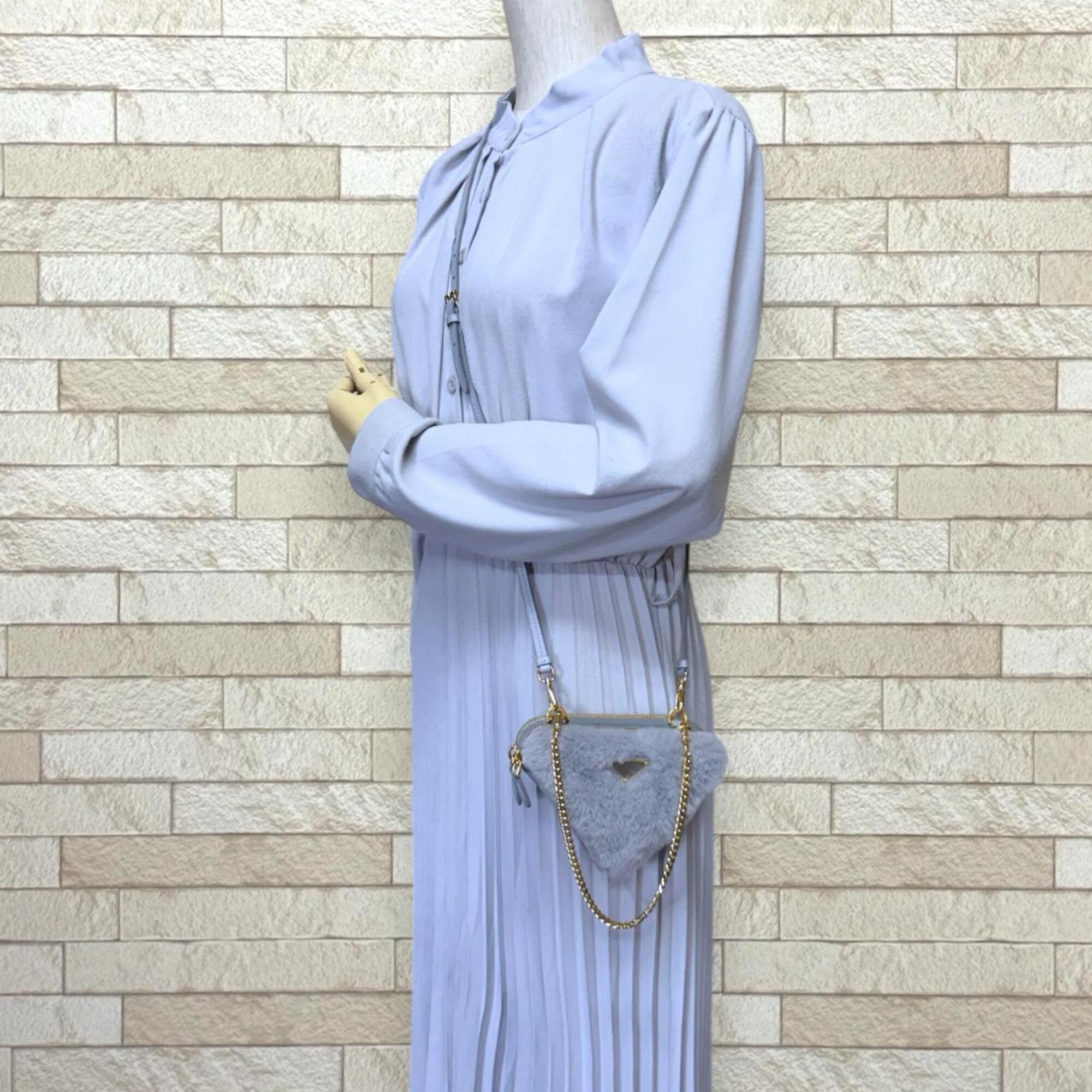 Prada Saffiano Gray Leather Shoulder Bag (Pre-Owned)