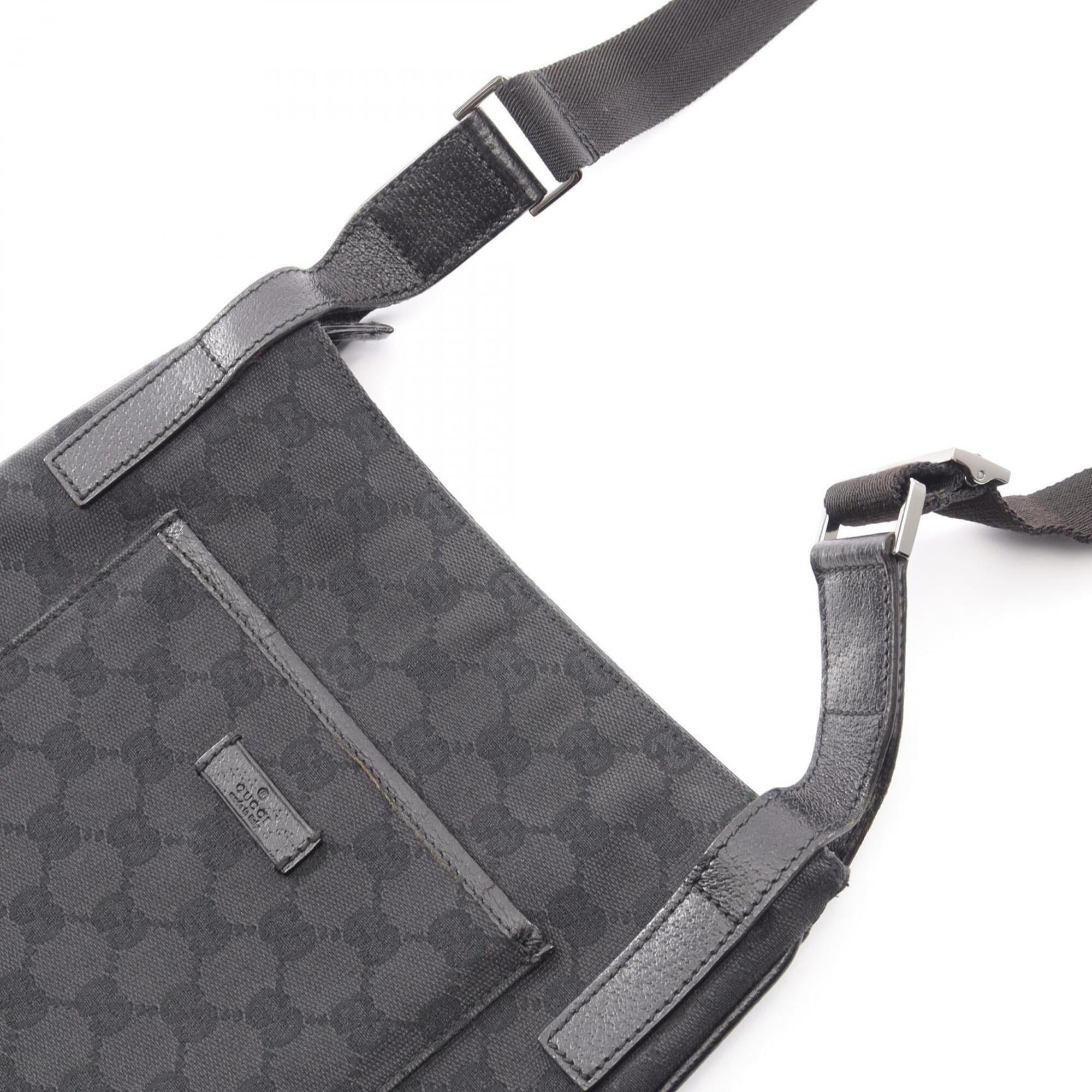 Gucci Black Canvas Leather Handbag Shoulder Bag (Pre-Owned)