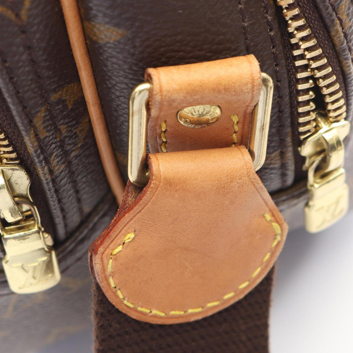 Louis Vuitton Brown Monogram Monogram Leather Handbag Shoulder Bag (Pre-Owned)