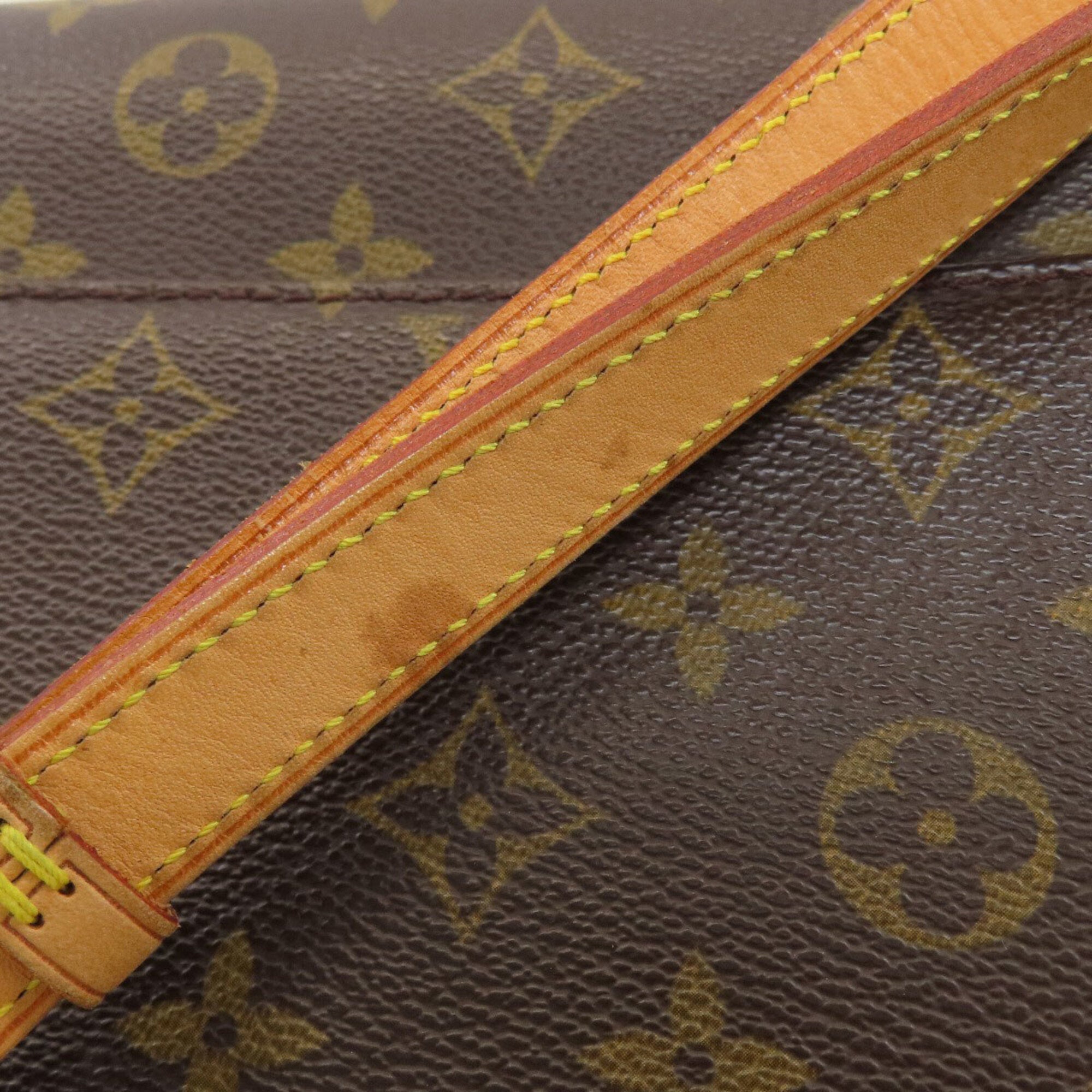 Louis Vuitton Monogram Monogram Shoulder Bag (Pre-Owned)