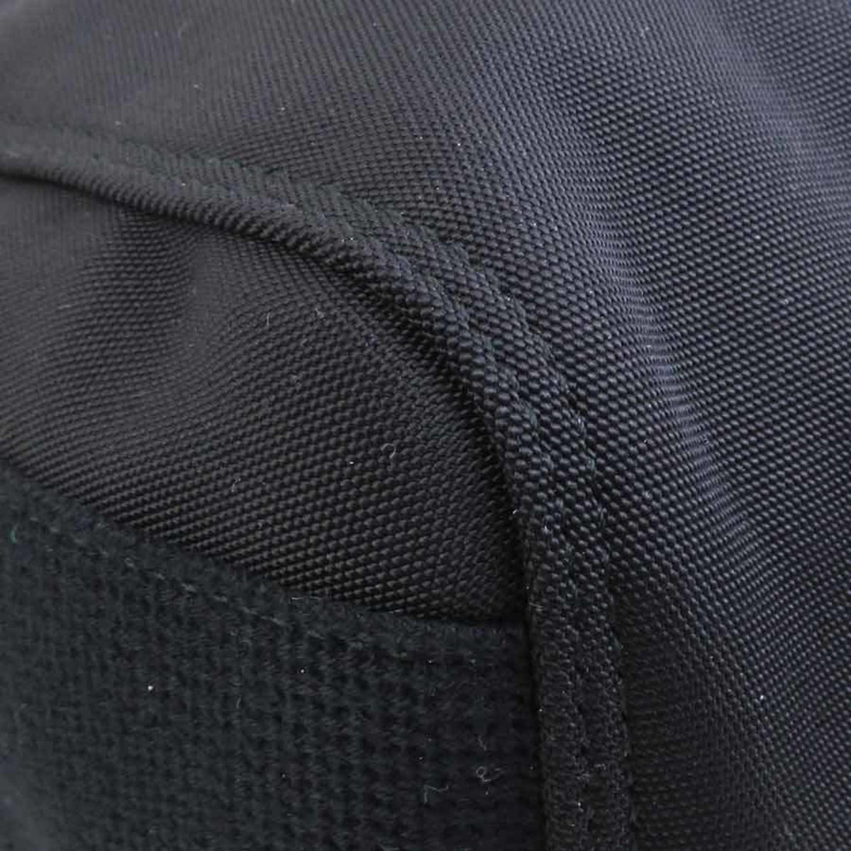 Gucci Black Nylon Leather Shoulder Bag (Pre-Owned)
