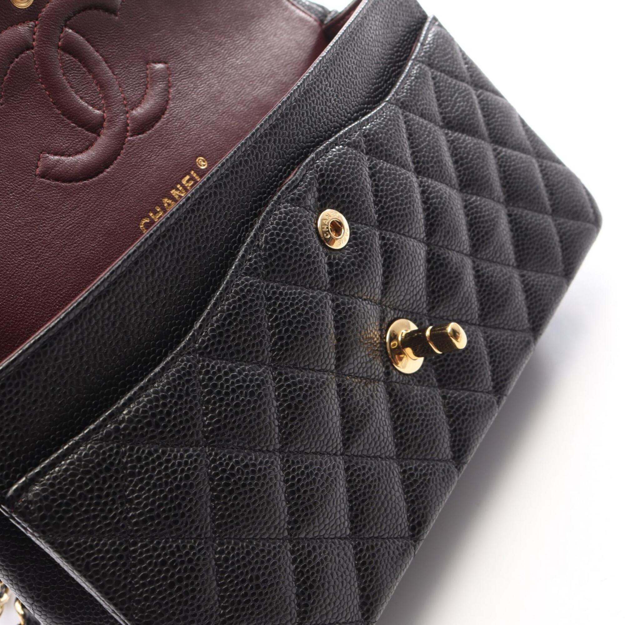 Chanel Black Grained Calfskin Handbag Shoulder Bag (Pre-Owned)