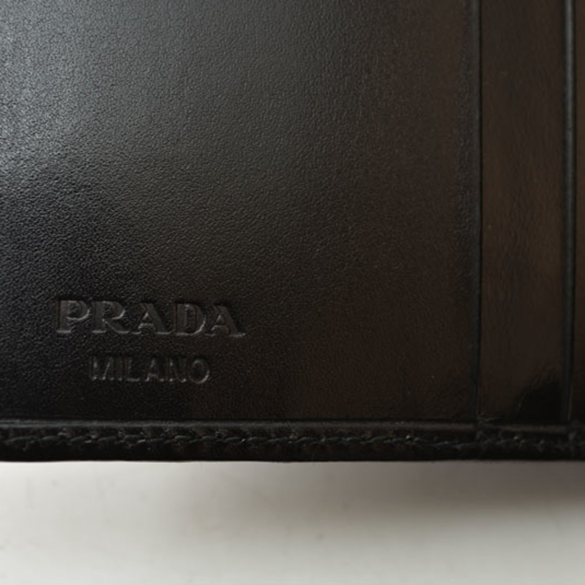 Prada Black Nero Leather Wallet (Tri-Fold) (Pre-Owned)