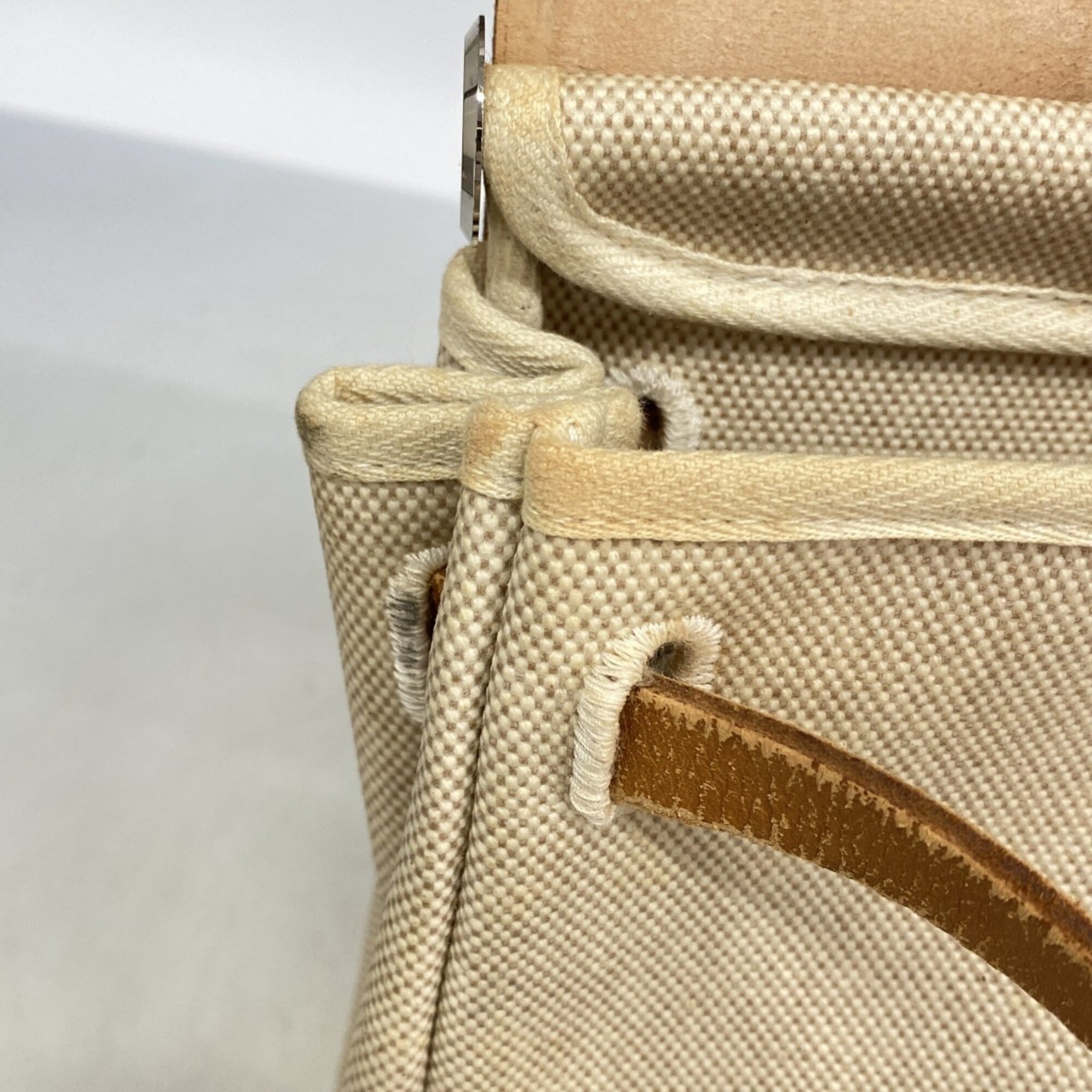 Hermes Natural Toile H Handbag (Pre-Owned)