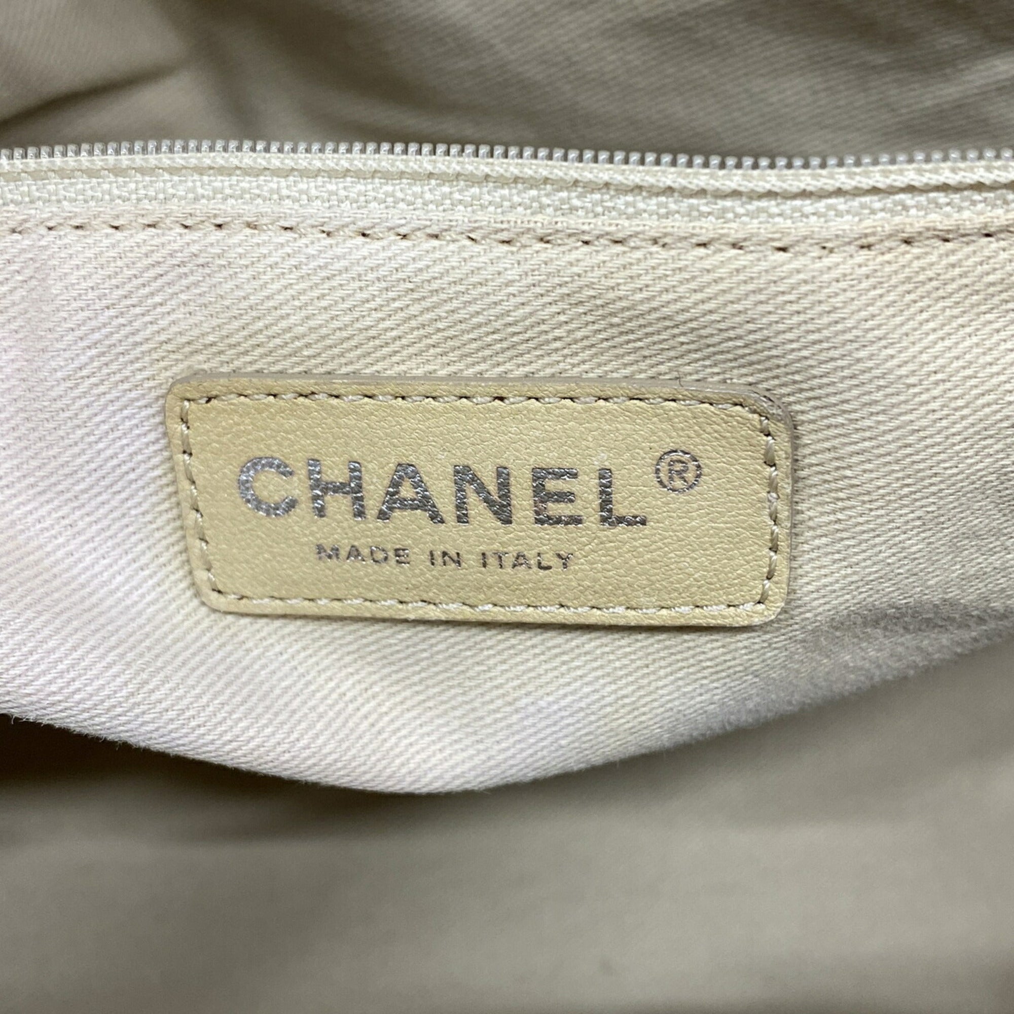 Chanel Beige Grained Calfskin Tote Bag (Pre-Owned)