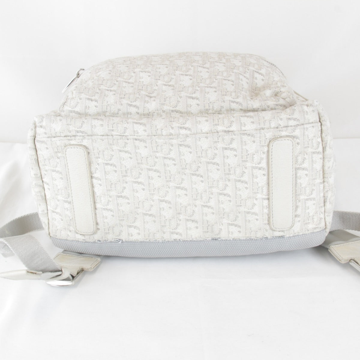 Christian Dior White Canvas Leather Backpack (Pre-Owned)