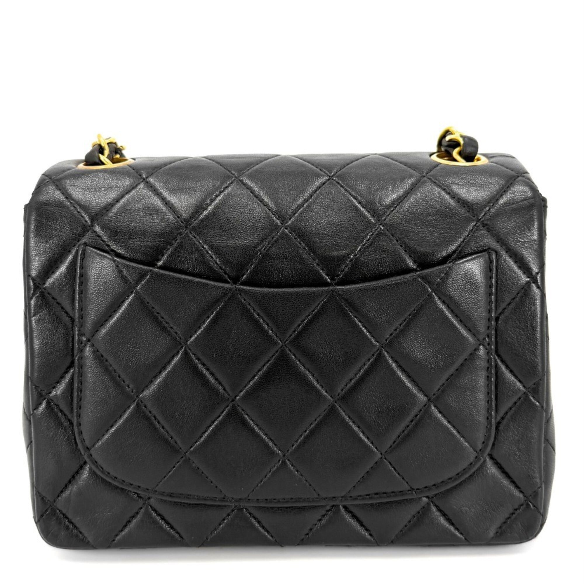 Chanel Black Leather Shoulder Bag (Pre-Owned)