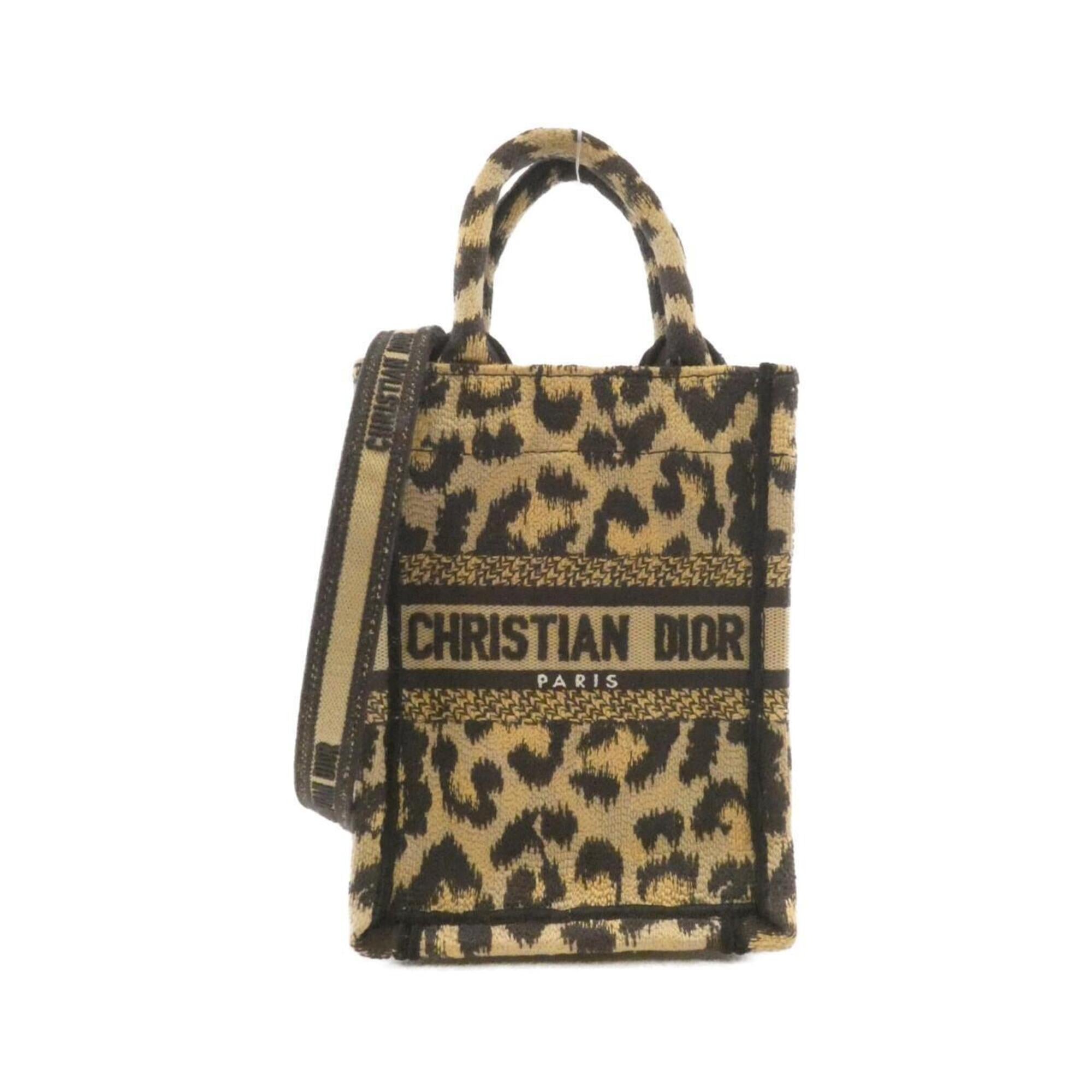 Christian Dior Beige Canvas Handbag (Pre-Owned)