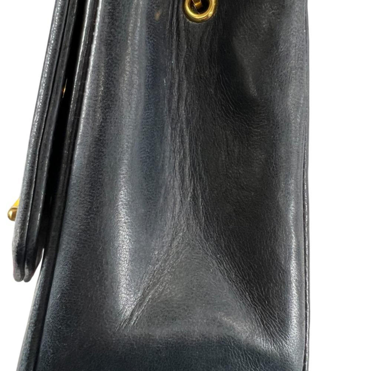Chanel Black Grained Calfskin Shoulder Bag (Pre-Owned)