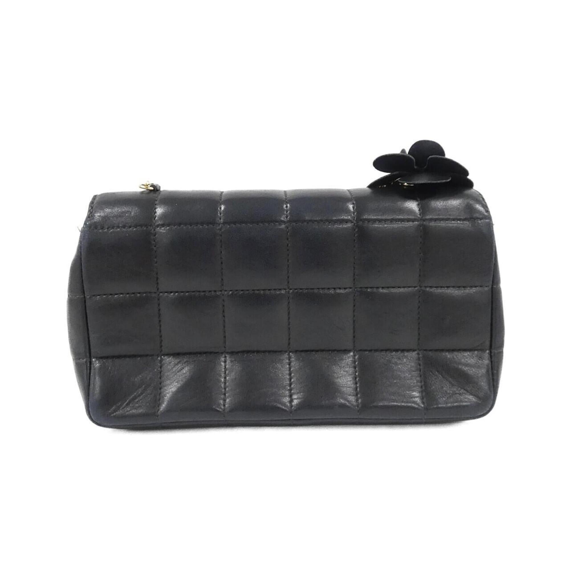 Chanel Black Leather Shoulder Bag (Pre-Owned)