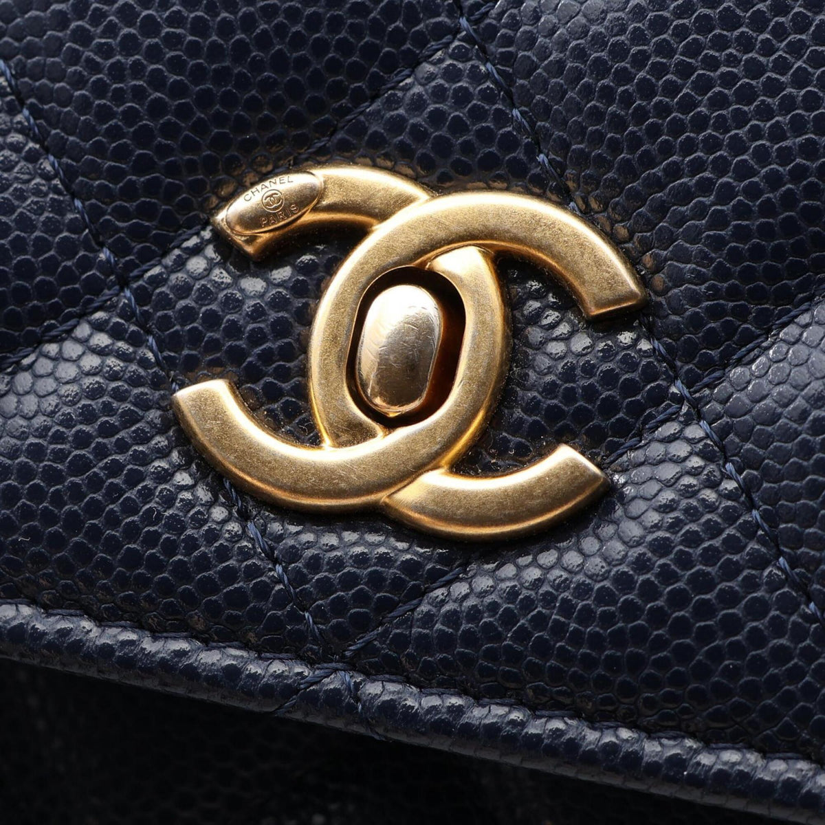 Chanel Navy Grained Calfskin Handbag Shoulder Bag (Pre-Owned)