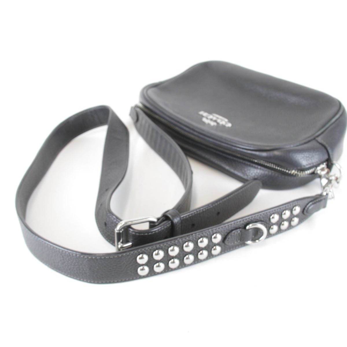 Coach Black Leather Metal Shoulder Bag (Pre-Owned)