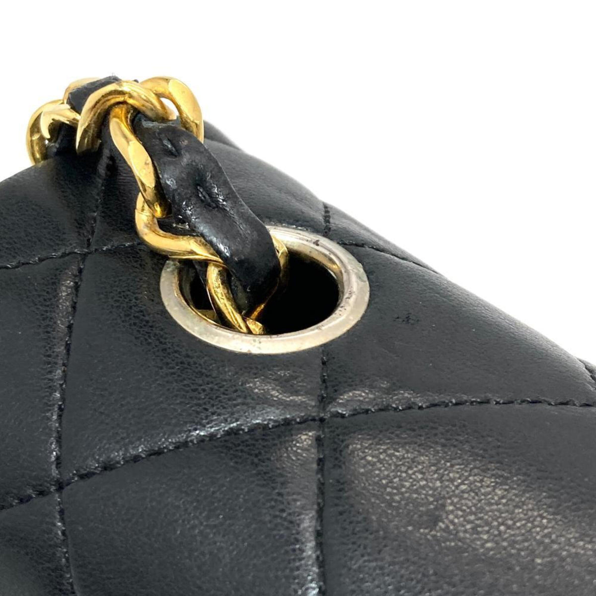Chanel Black Shoulder Bag (Pre-Owned)