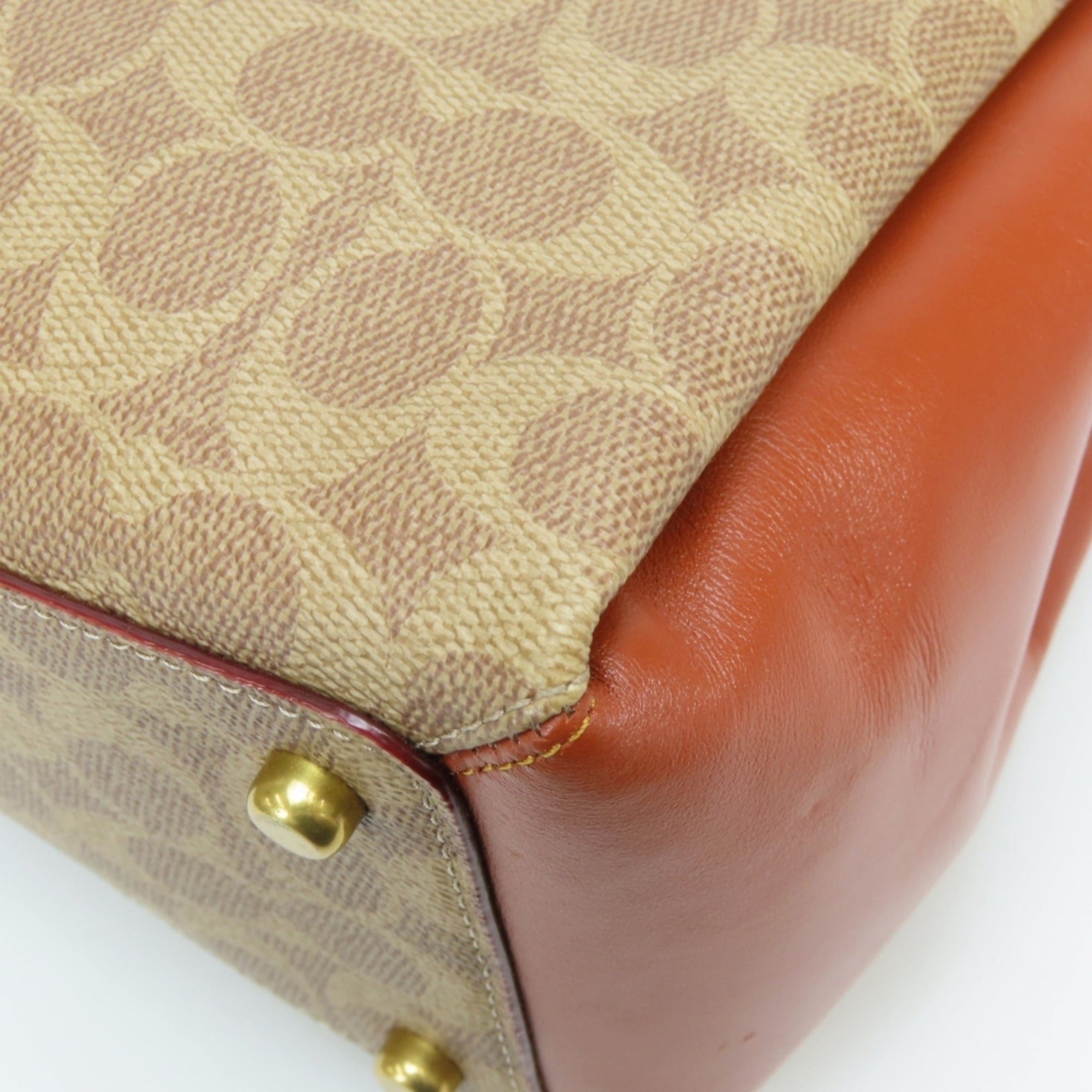 Coach Signature Beige Brown Pvc Leather Shoulder Bag (Pre-Owned)