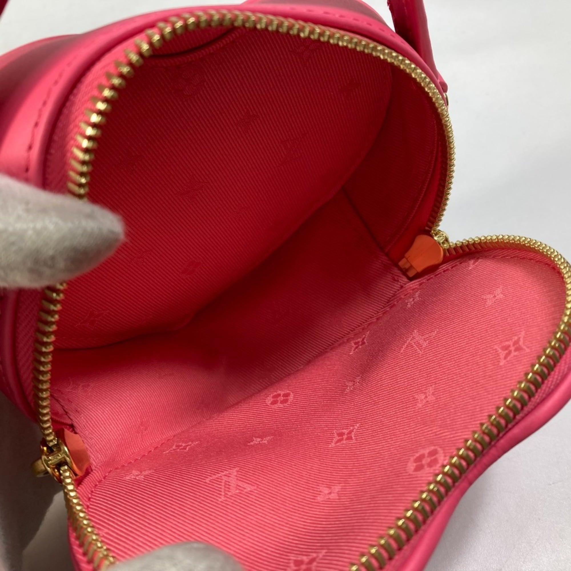 Louis Vuitton Pink Leather Handbag Shoulder Bag (Pre-Owned)