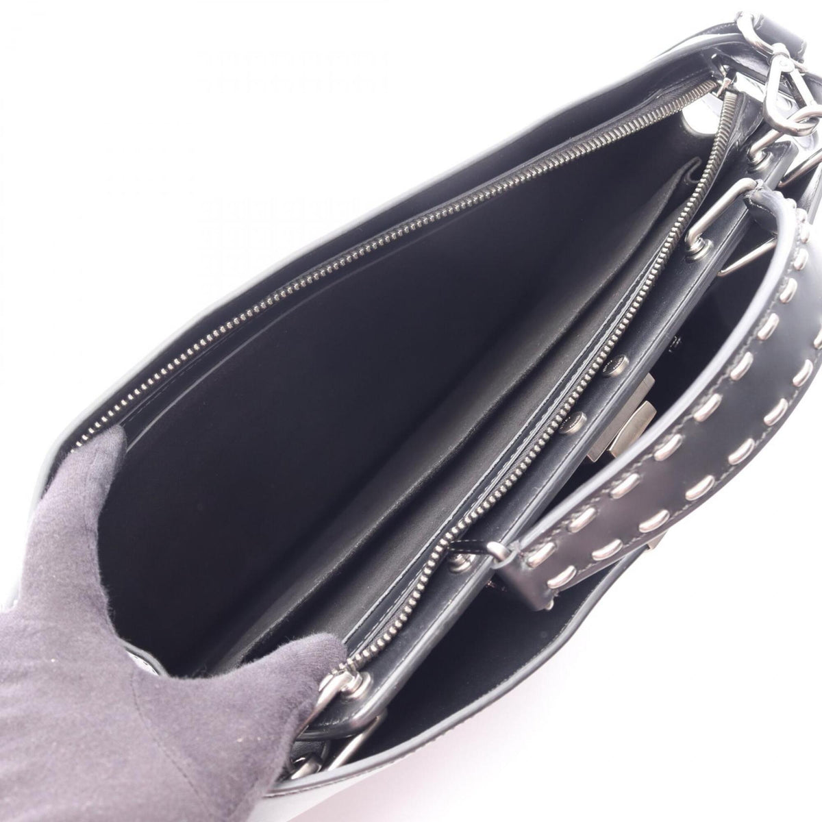 Fendi Black Leather Handbag (Pre-Owned)