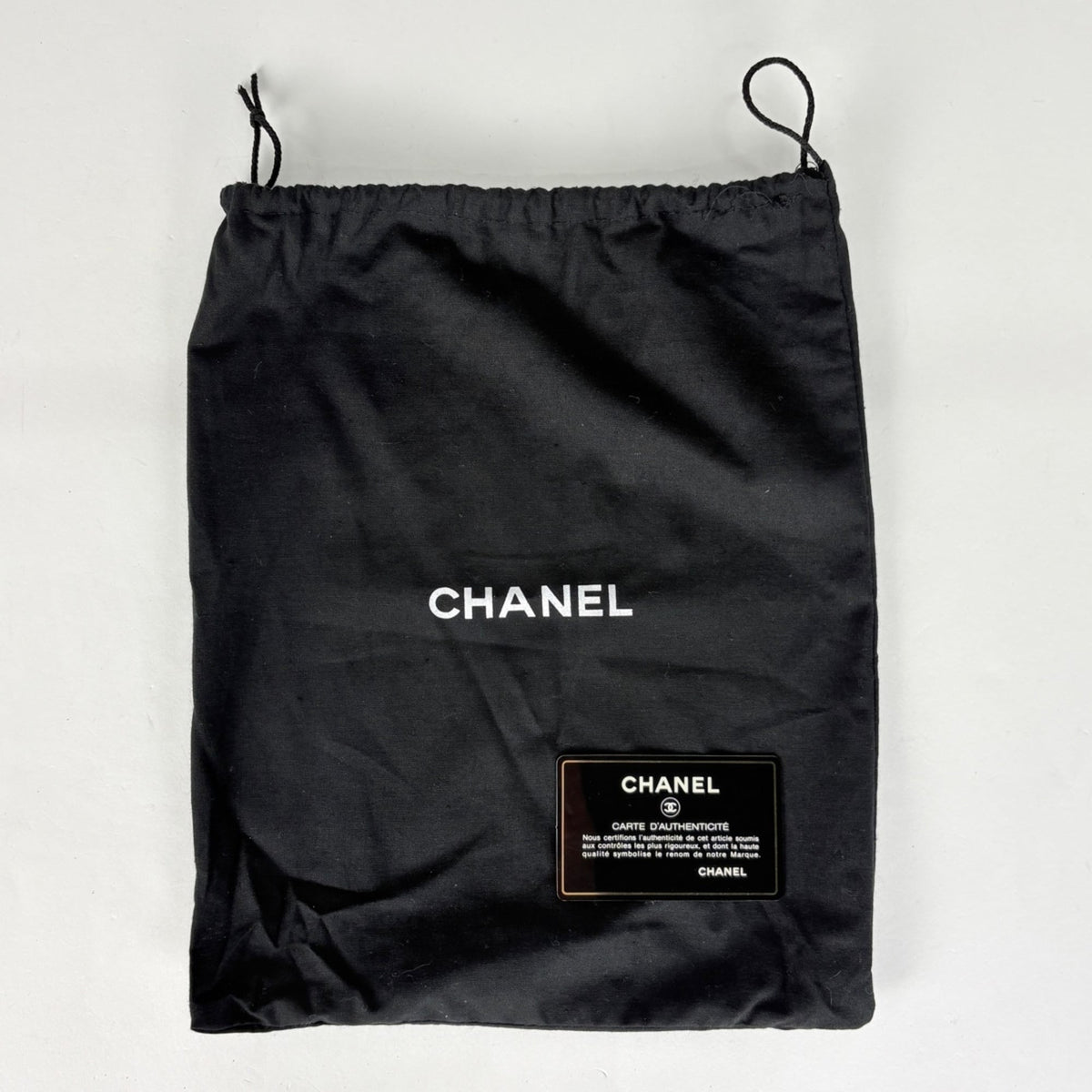 Chanel Chocolate Bar Black Patent Leather Shoulder Bag (Pre-Owned)