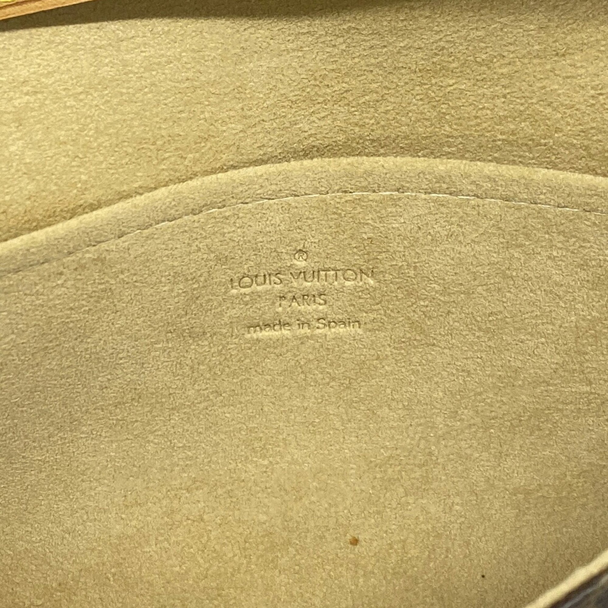 Louis Vuitton Brown Shoulder Bag (Pre-Owned)