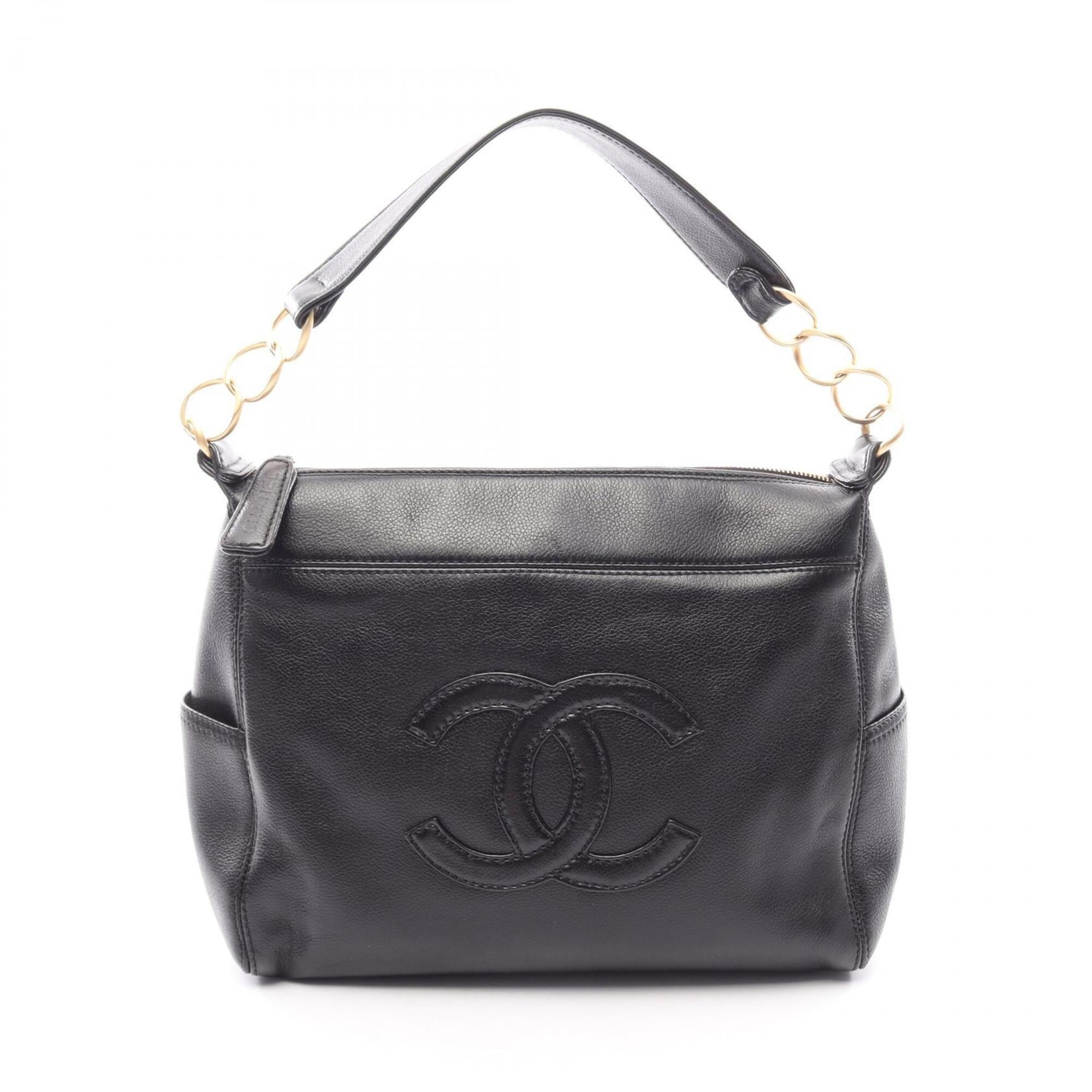 Chanel Black Grained Calfskin Handbag (Pre-Owned)