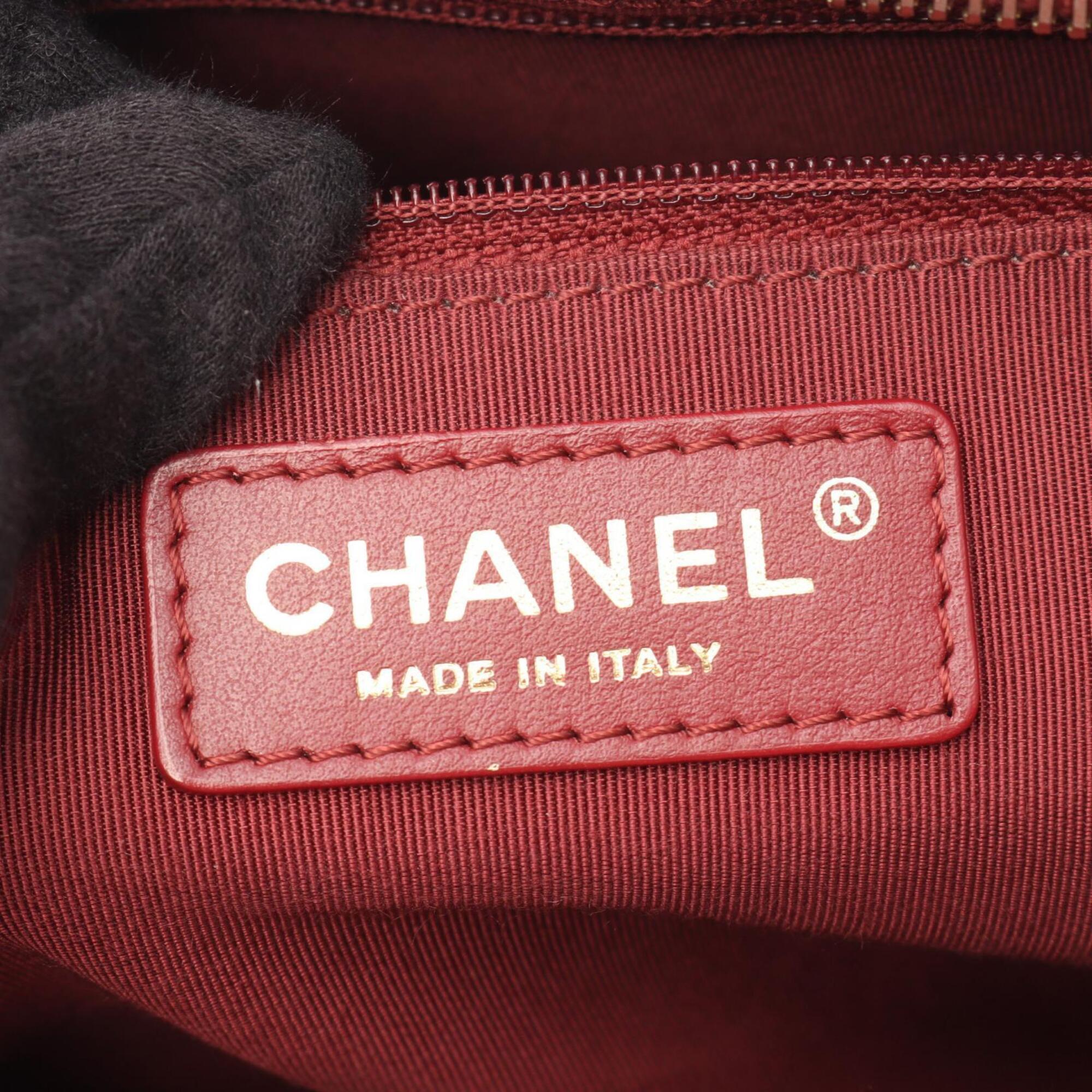 Chanel Red Color Leather Handbag Shoulder Bag (Pre-Owned)