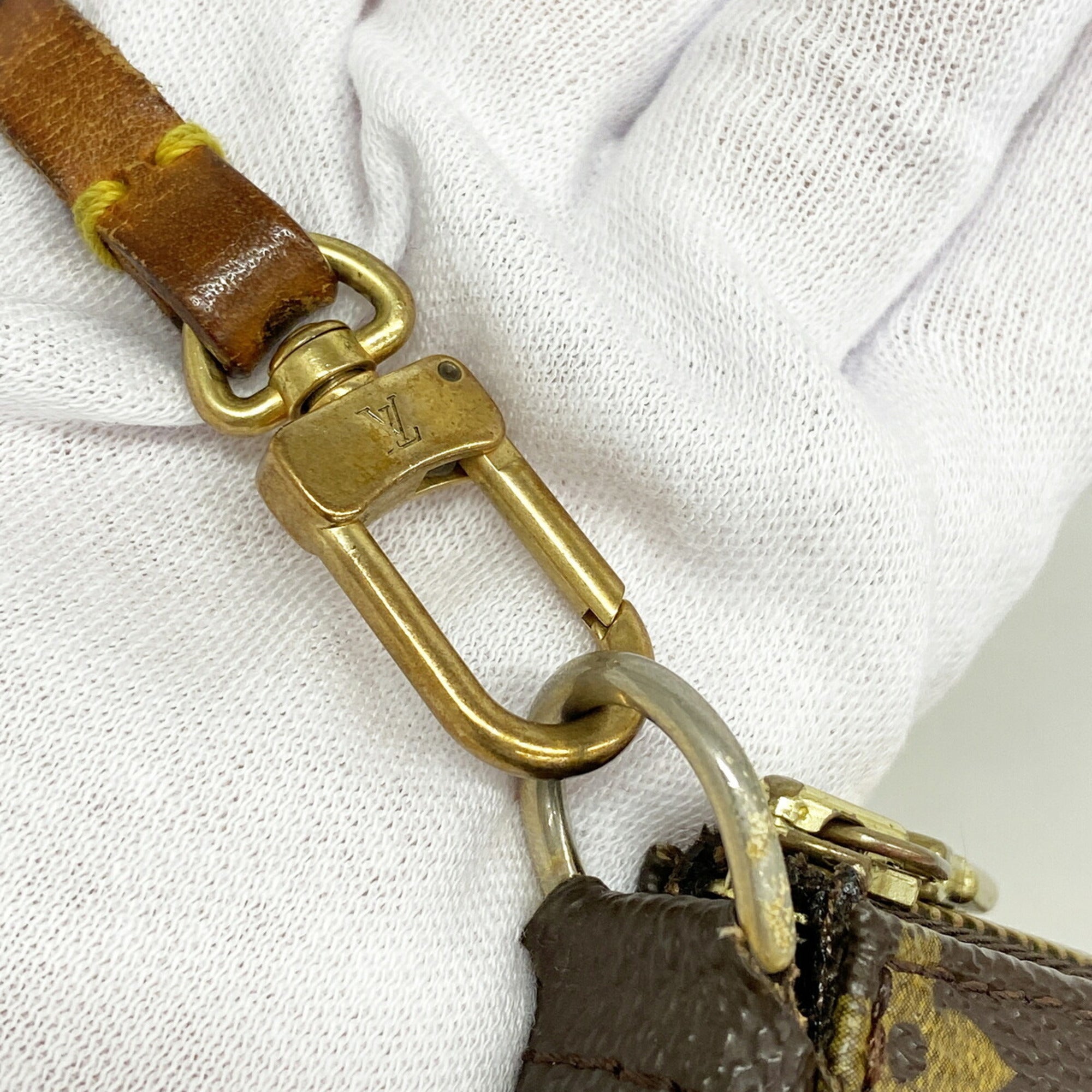 Louis Vuitton Brown Pouch (Pre-Owned)