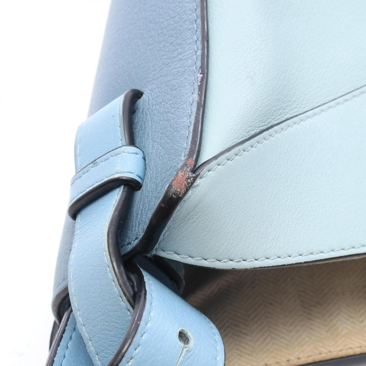 Loewe Blue Leather Handbag (Pre-Owned)