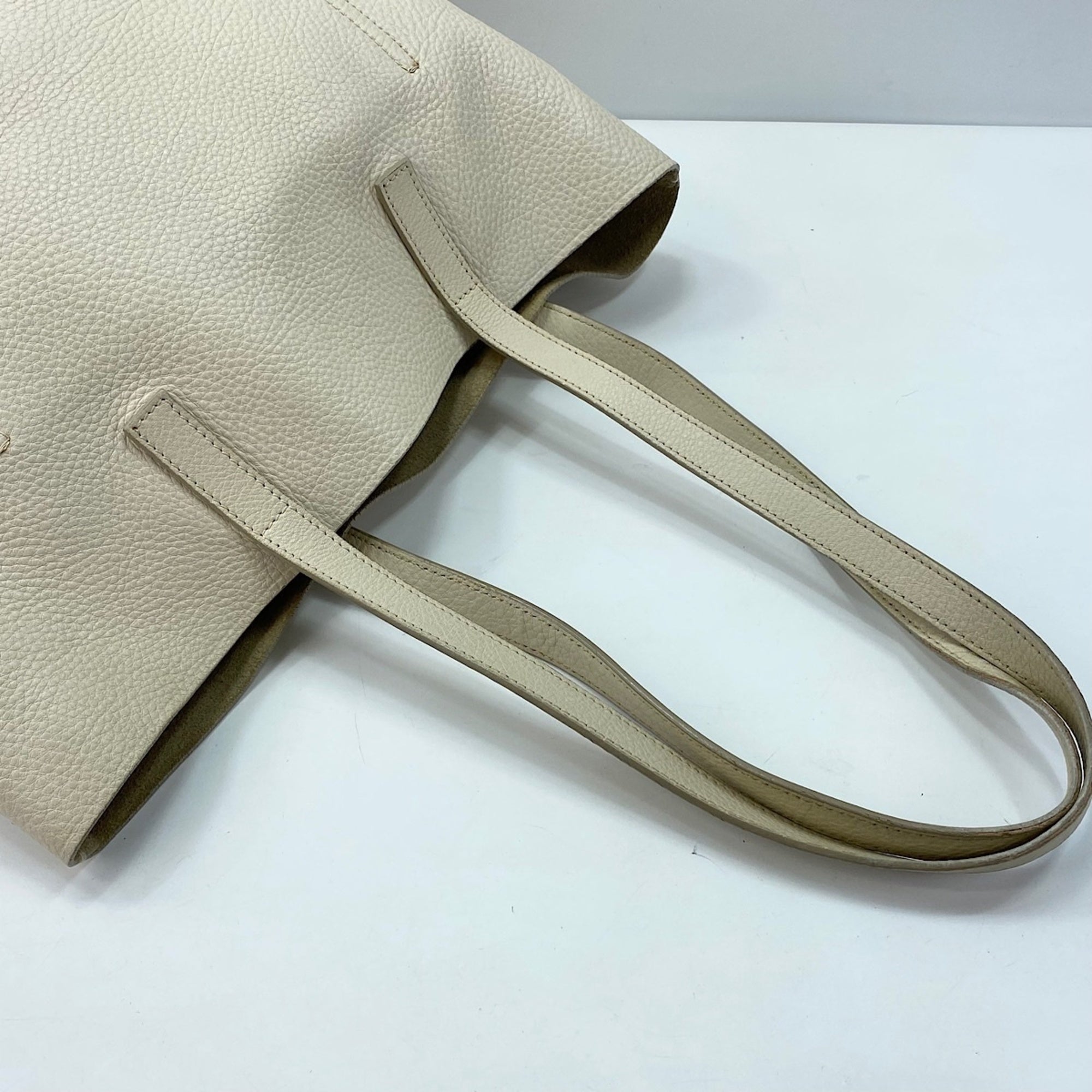 Prada White Leather Tote Bag (Pre-Owned)