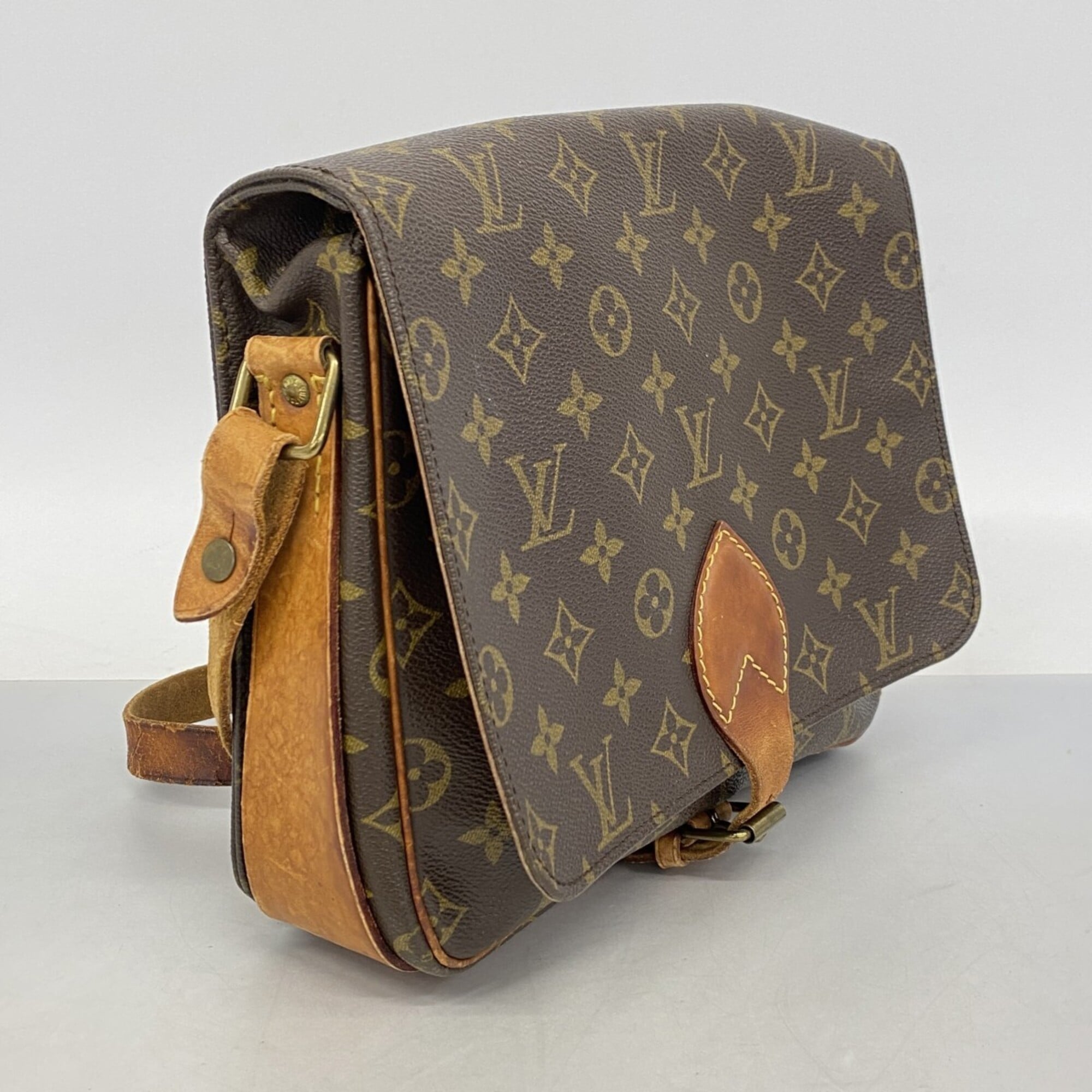 Louis Vuitton Brown Shoulder Bag (Pre-Owned)