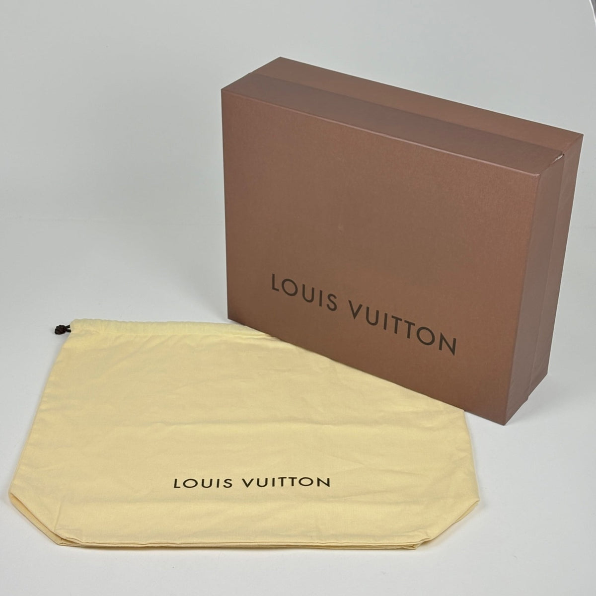 Louis Vuitton White Damier Azur Shoulder Bag (Pre-Owned)