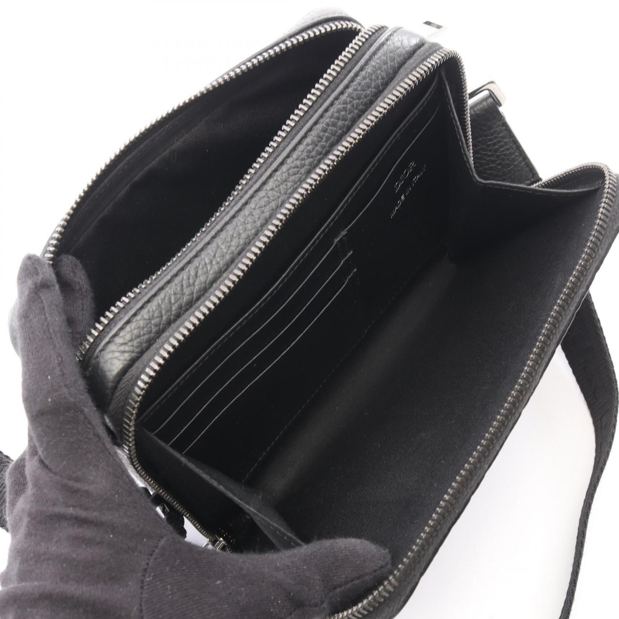 Christian Dior Black Leather Handbag Shoulder Bag (Pre-Owned)