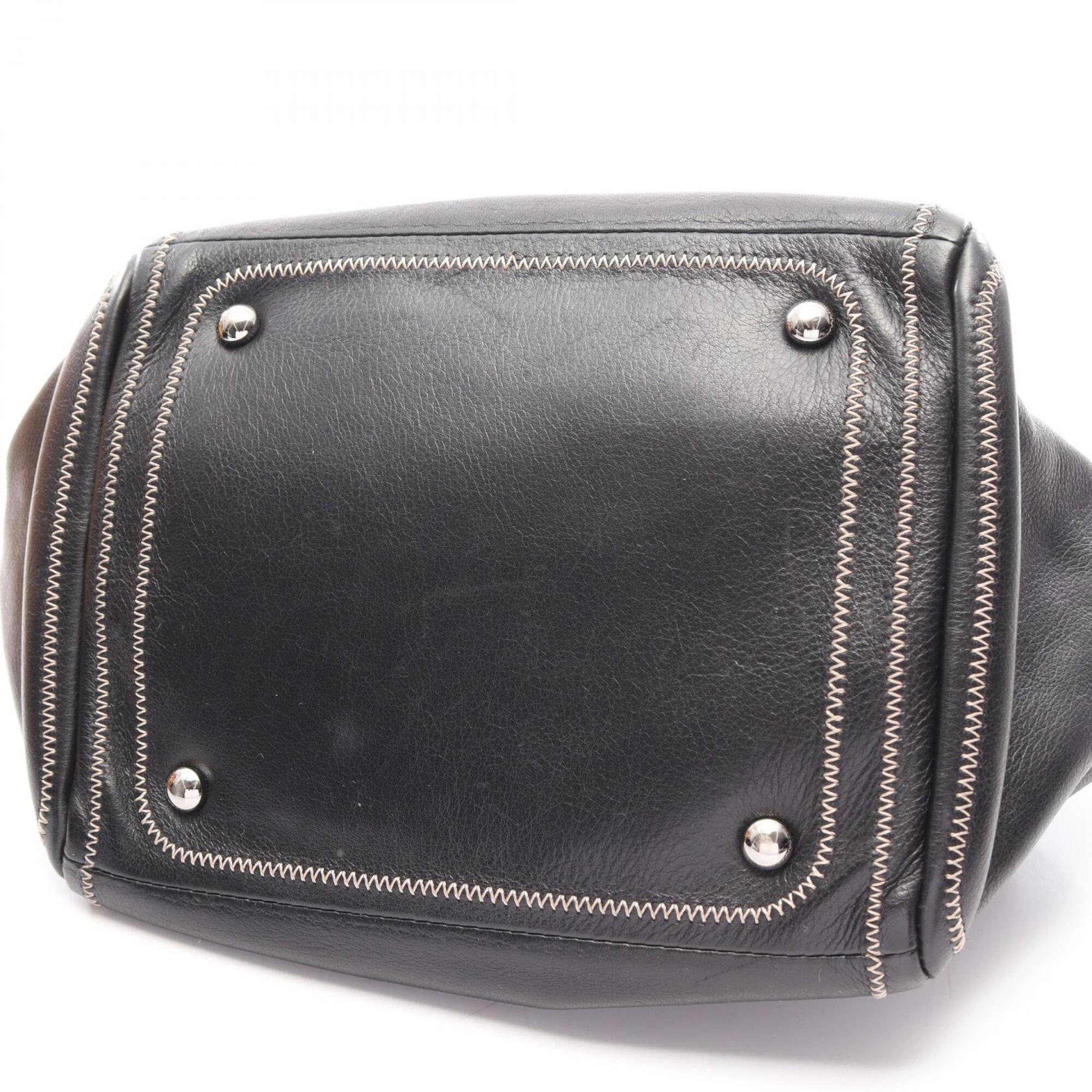 Chanel Black Leather Handbag (Pre-Owned)