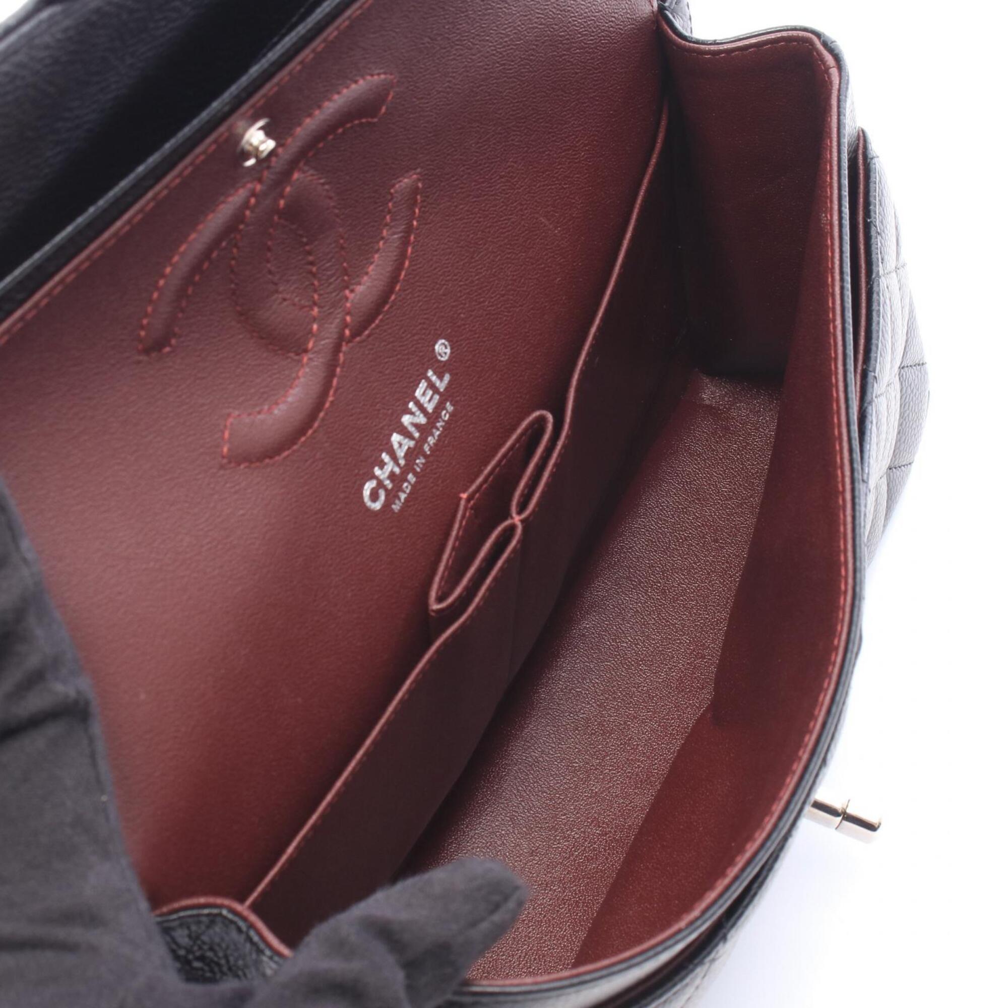 Chanel Black Grained Calfskin Handbag Shoulder Bag (Pre-Owned)