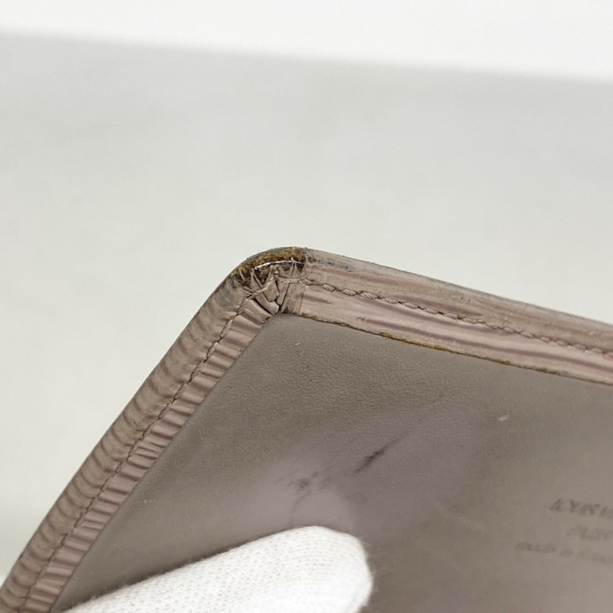 Louis Vuitton Lilac Wallet (Bi-Fold) (Pre-Owned)